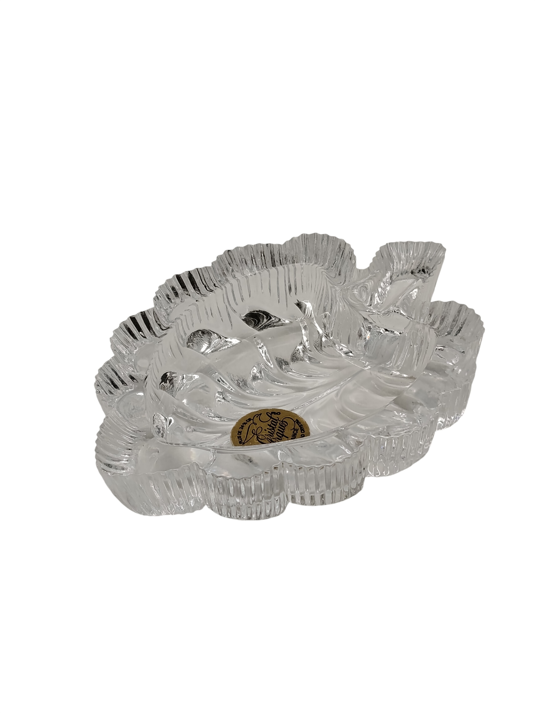 Acheter Feuille en Cristal d’Arques : Élégance et Raffinement pour votre Décoration Très bon état - 10,60 € Feuille en Cristal d’Arques : Élégance et Raffinement pour votre Décoration Très bon état reconditionné disponible sur Label Emmaüs