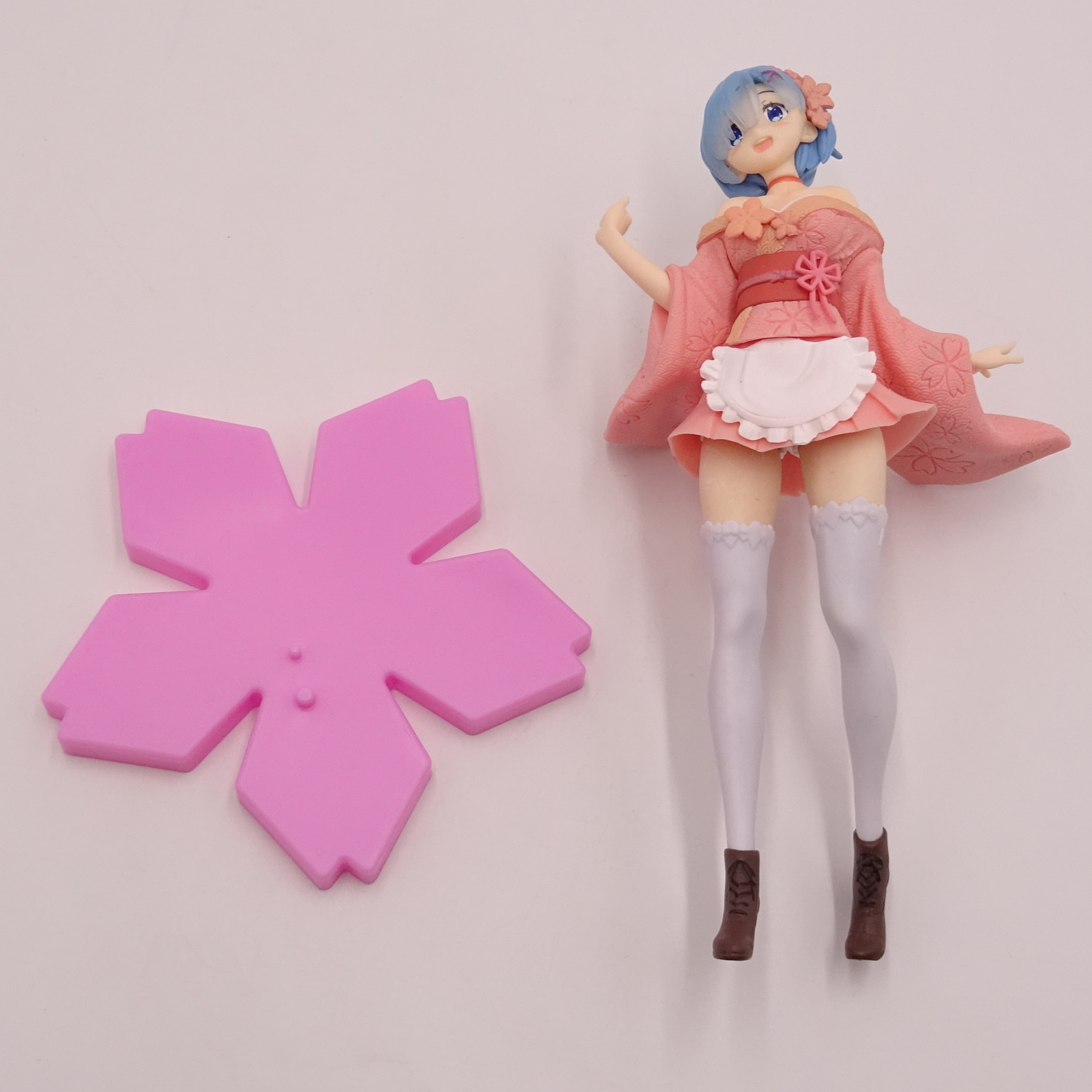 Voir photo 2 de Figurine de collection manga Re:Zero 25cm Figurine de collection manga Re:Zero 25cm Bon état reconditionné photo 2