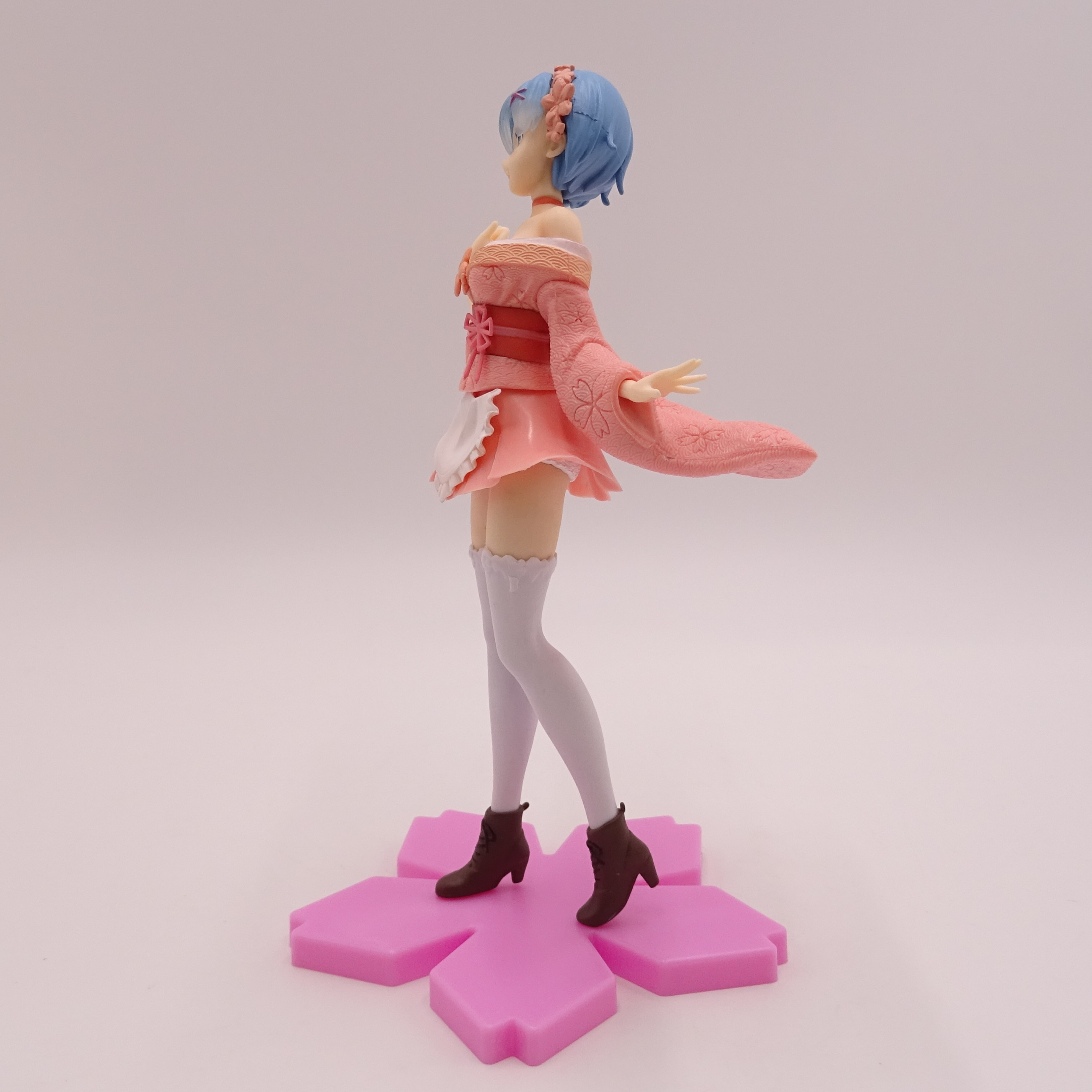 Voir photo 3 de Figurine de collection manga Re:Zero 25cm Figurine de collection manga Re:Zero 25cm Bon état reconditionné photo 3