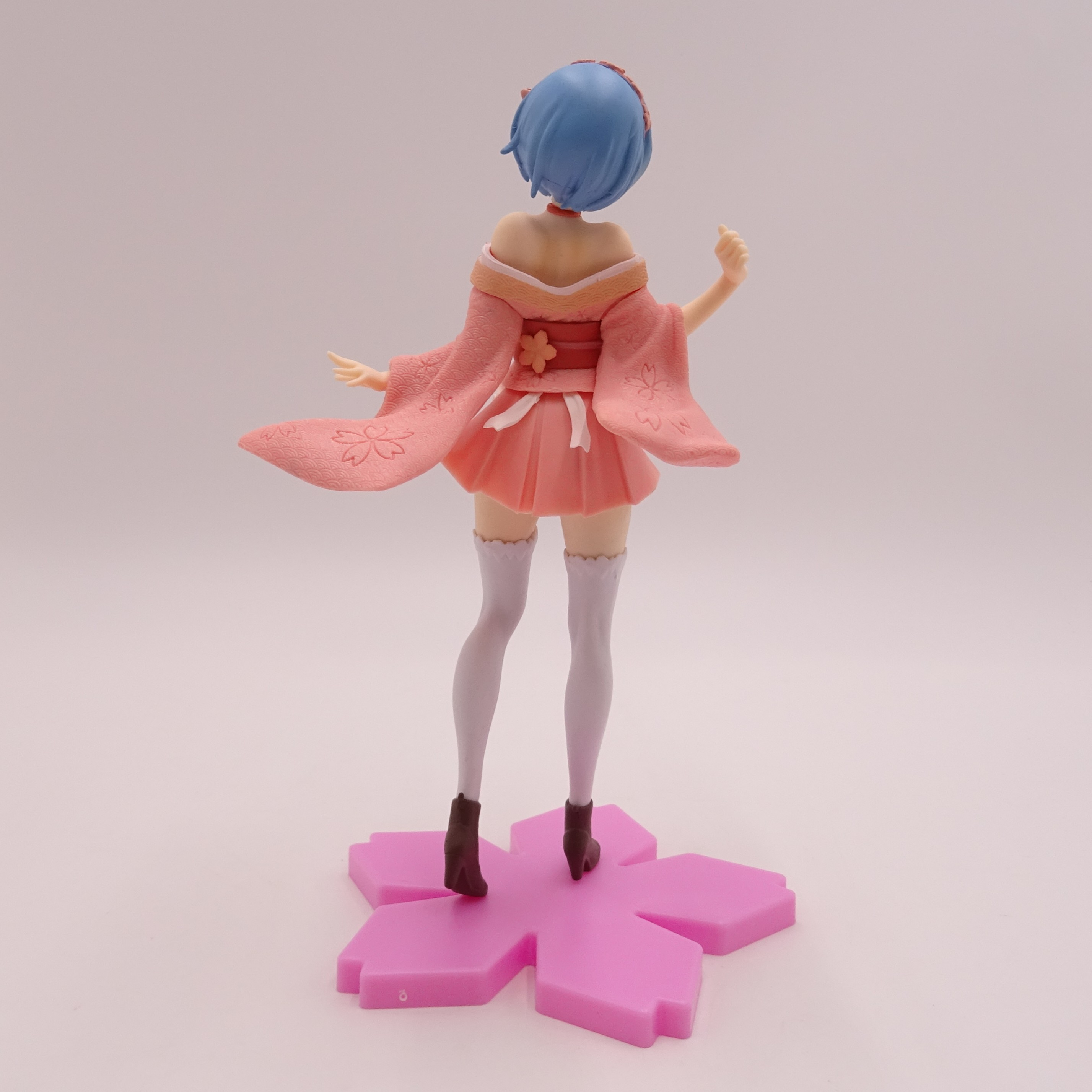 Voir photo 4 de Figurine de collection manga Re:Zero 25cm Figurine de collection manga Re:Zero 25cm Bon état reconditionné photo 4
