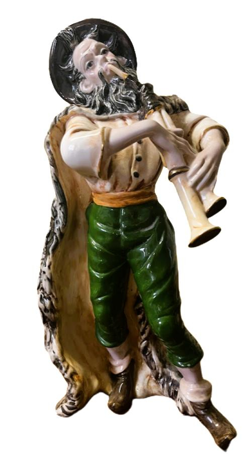 Voir photo 4 de Figurine en porcelaine d'Italie représentant un musicien Figurine en porcelaine d'Italie représentant un musicien reconditionné photo 4