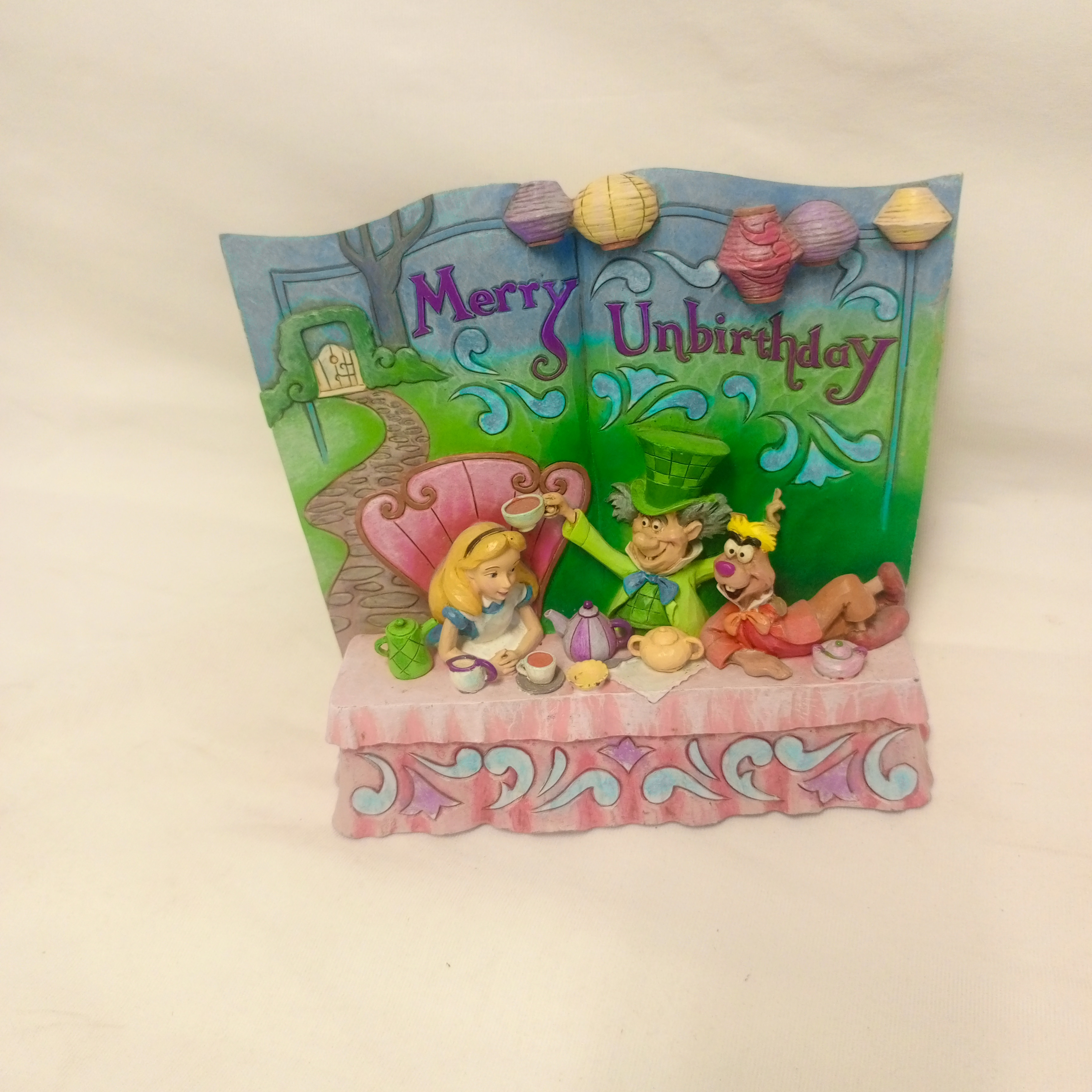 Voir photo 2 de Figurine Jim Shore Disney Traditions : Alice au pays des merveilles Figurine Jim Shore Disney Traditions : Alice au pays des merveilles État correct reconditionné photo 2
