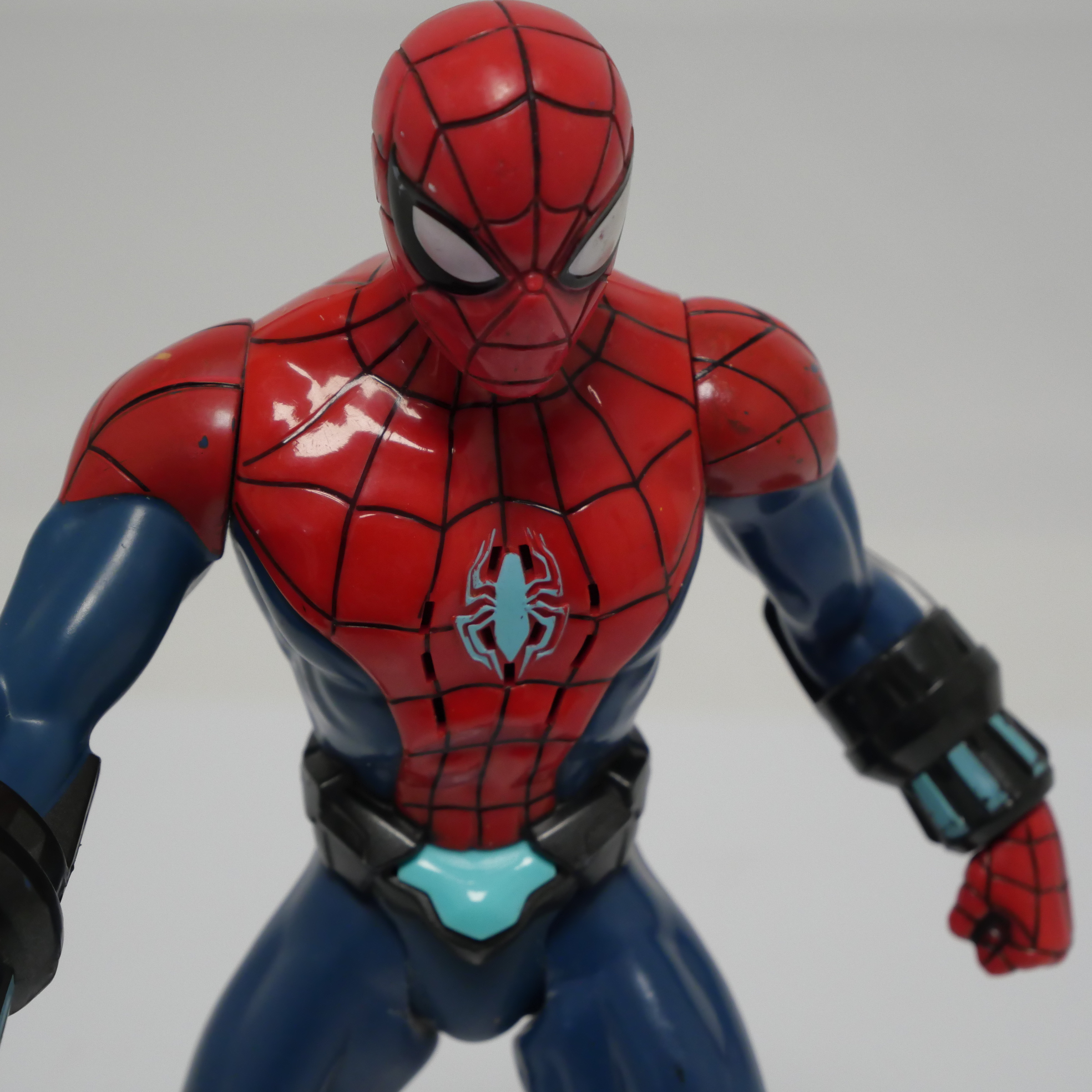 Voir photo 3 de Figurine Marvel Spider-Man articulée Hasbro Figurine Marvel Spider-Man articulée Hasbro reconditionné photo 3