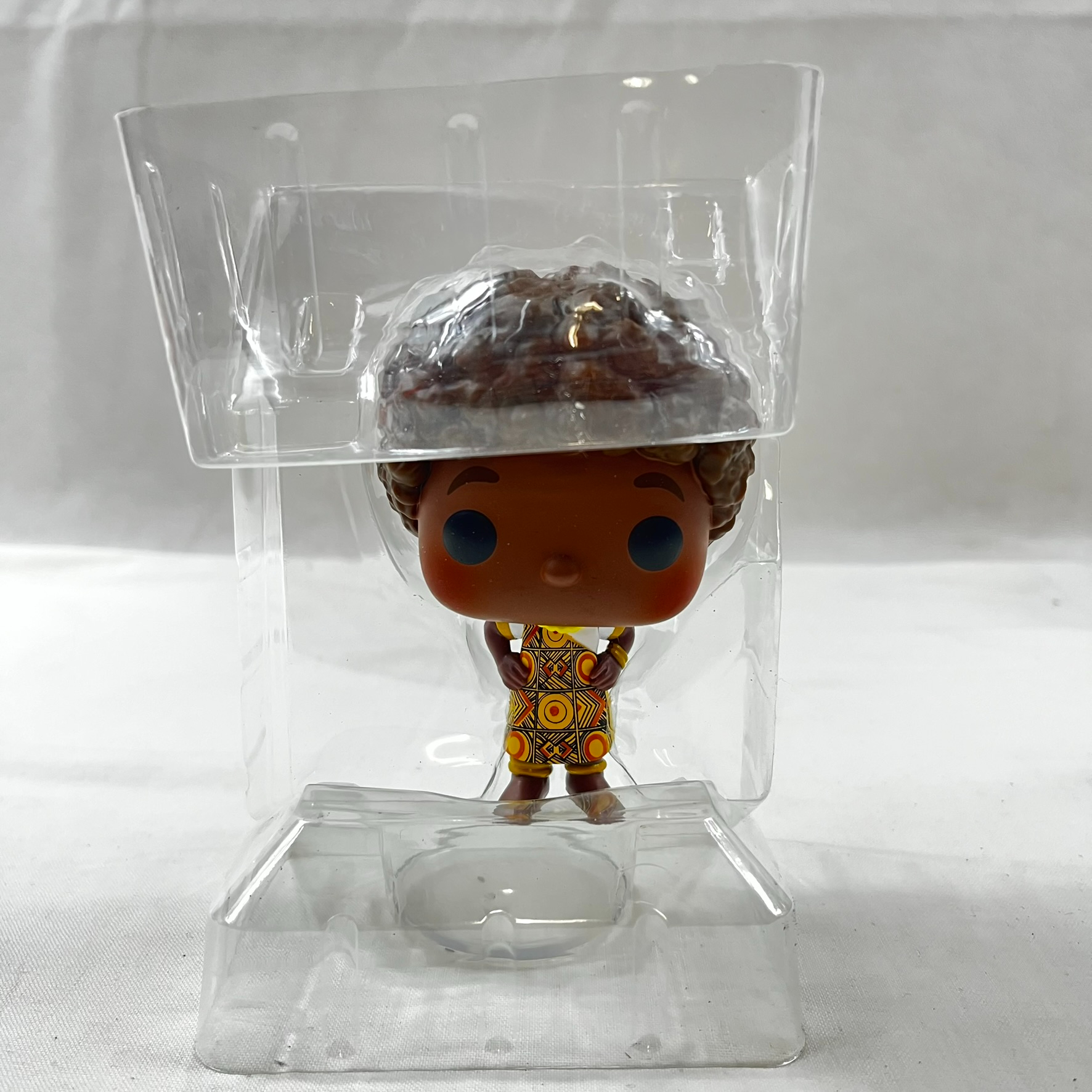 Voir photo 3 de Figurine Pop KENYA Figurine Pop KENYA Très bon état reconditionné photo 3