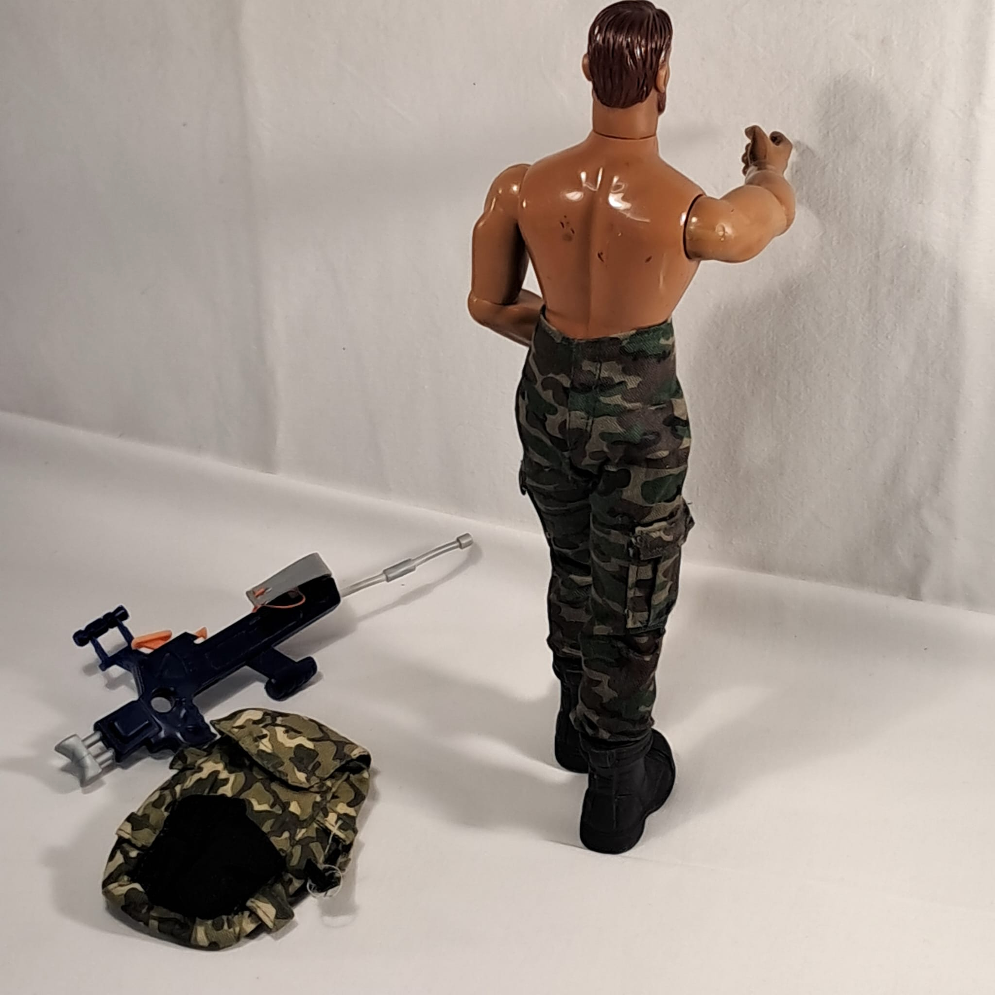 Voir photo 6 de Figurine Soldat Lanard Toys 1999 - Action Figure Vintage - Bon État Figurine Soldat Lanard Toys 1999 - Action Figure Vintage - Bon État Bon état reconditionné photo 6