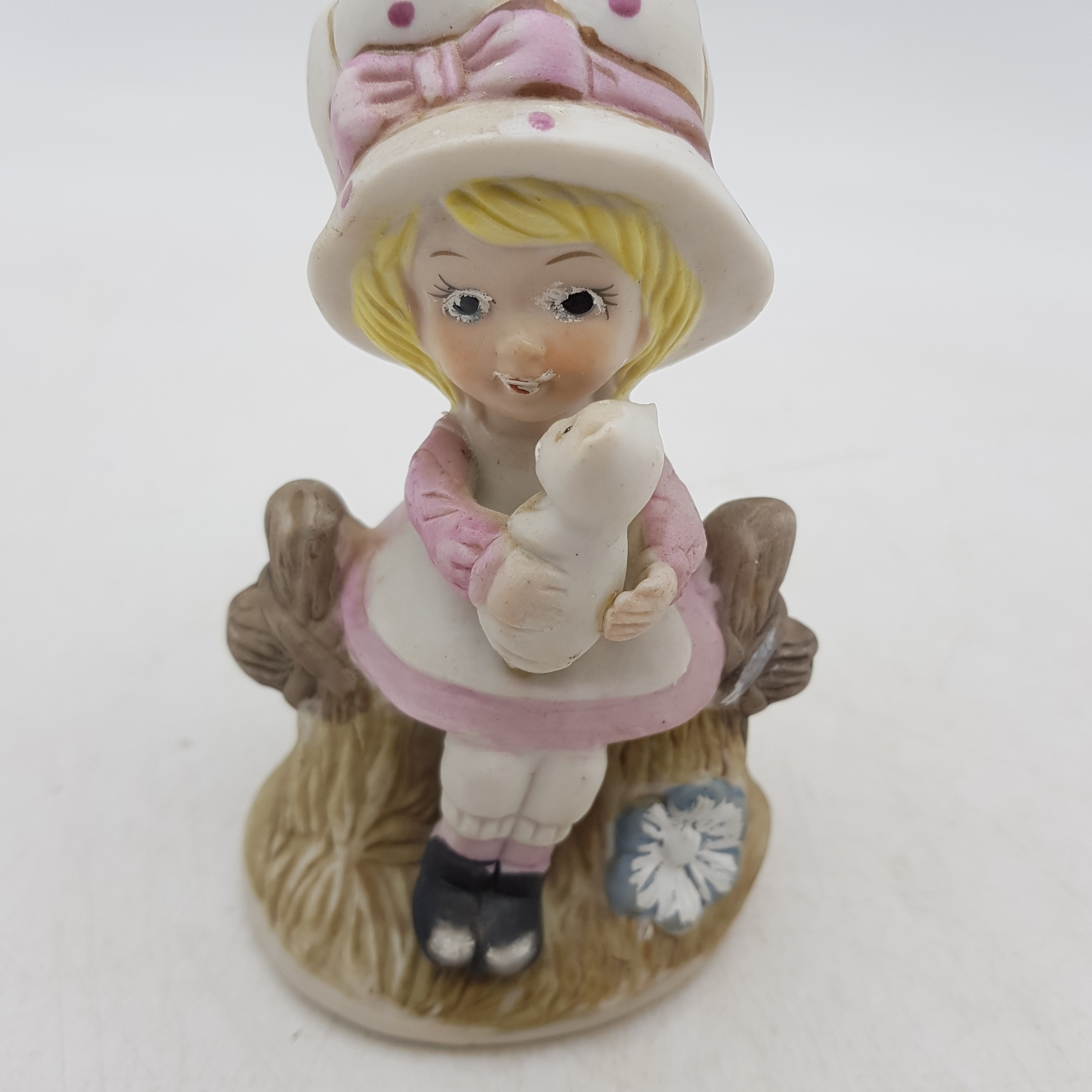 Voir photo 5 de Figurine Vintage "Fille assise sur un banc" Figurine Vintage "Fille assise sur un banc" État correct reconditionné photo 5