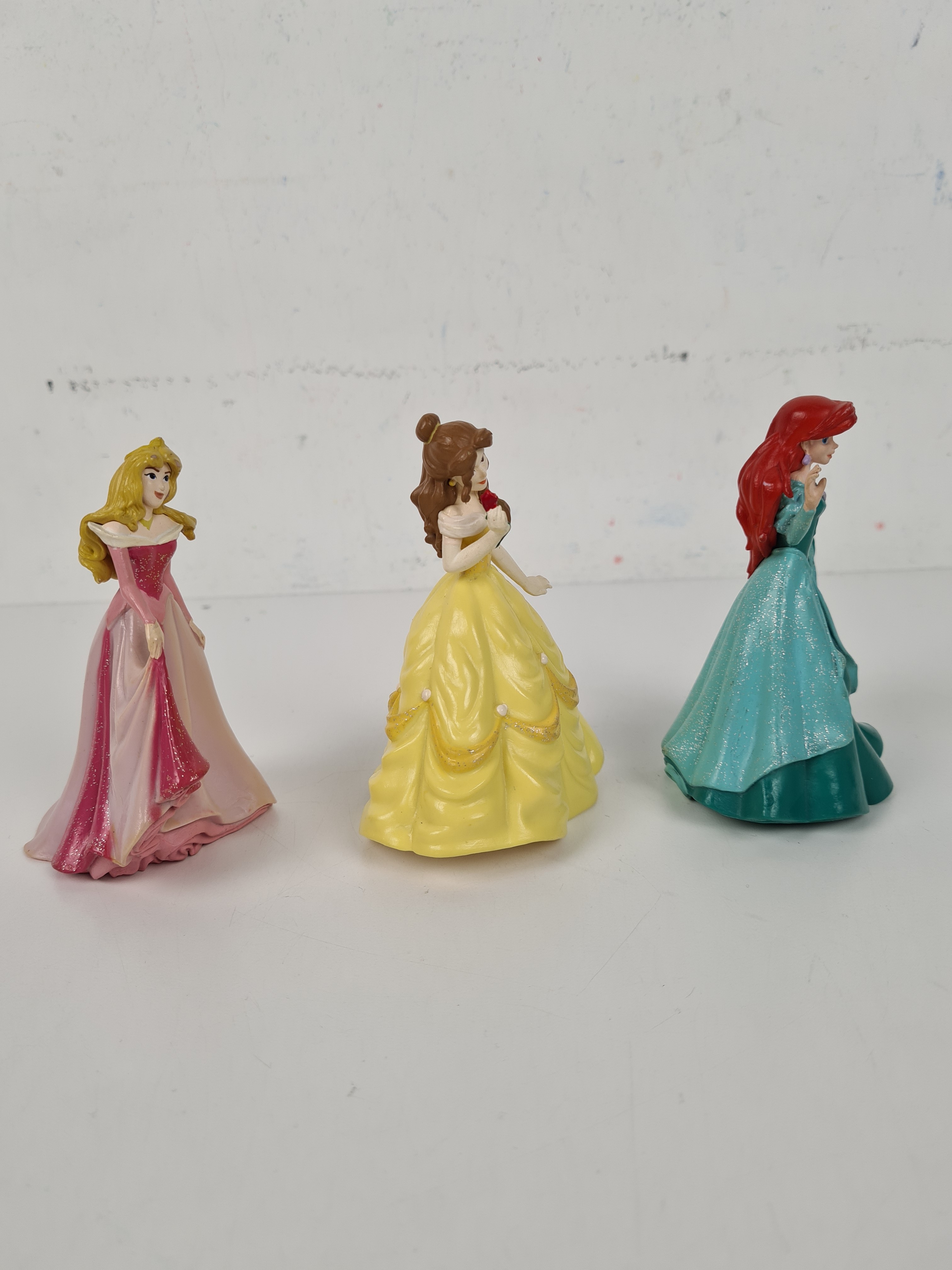 Voir photo 3 de Figurines - 3 princesses Disney - Ariel, Belle de Belle et la Bête et Aurore - Bullyland - 10cm Figurines - 3 princesses Disney - Ariel, Belle de Belle et la Bête et Aurore - Bullyland - 10cm Bon état reconditionné photo 3