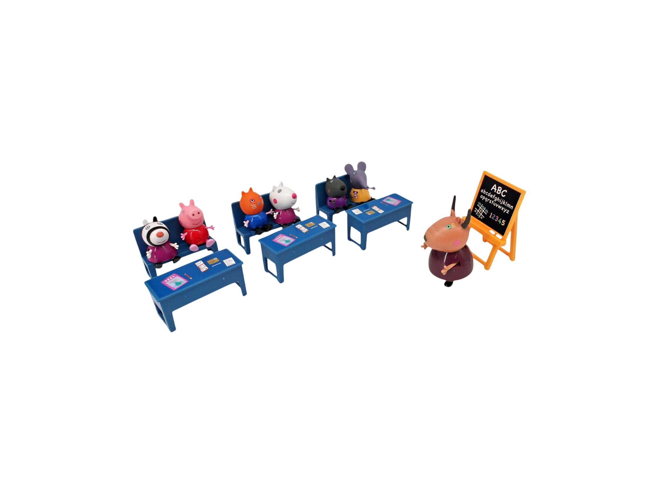 Figurines - Peppa Pig en classe - x7 Très bon état - 15,90 € Figurines - Peppa Pig en classe - x7 Très bon état reconditionné disponible sur Label Emmaüs