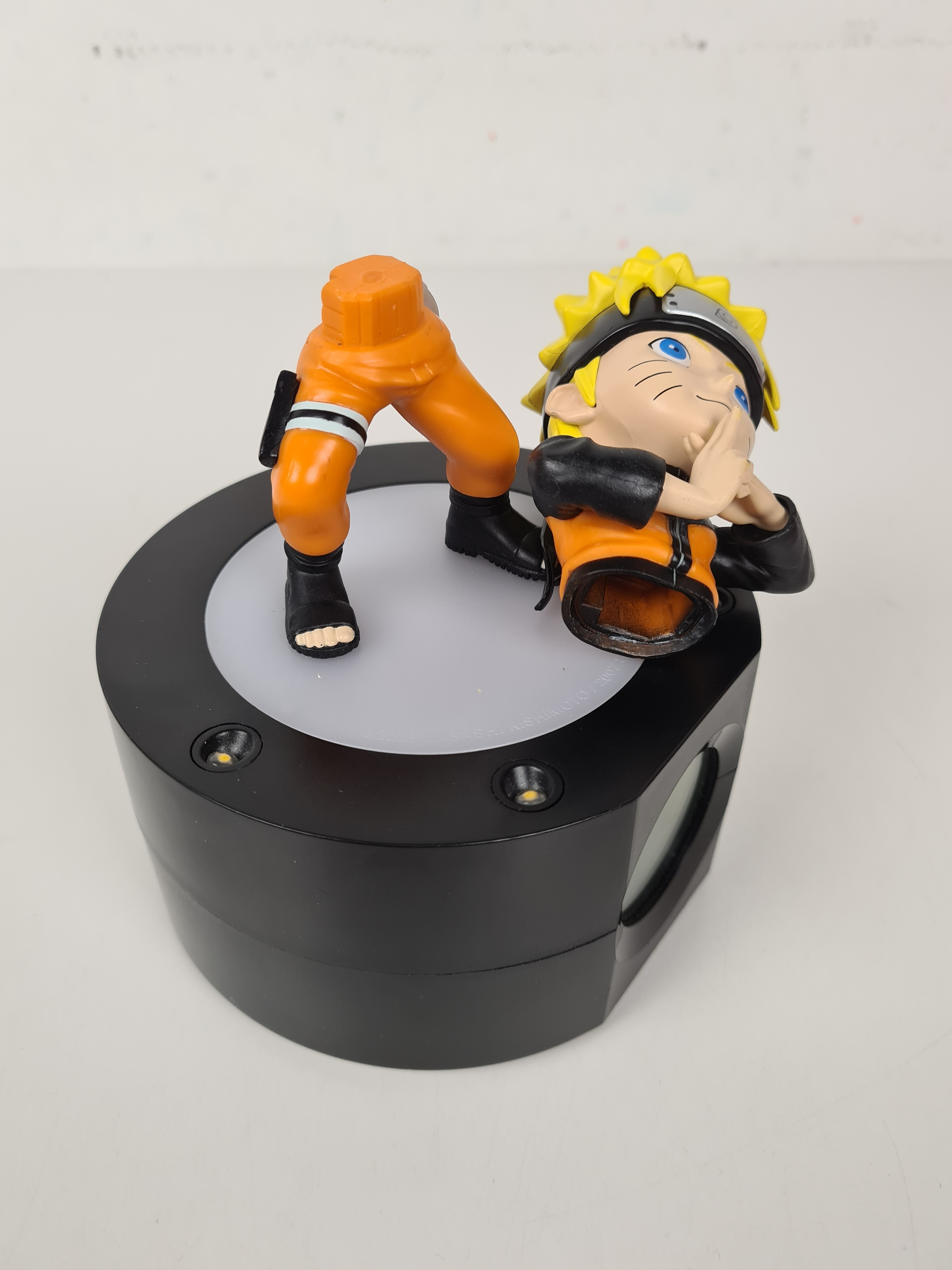 Voir photo 5 de Figurines - Réveil éducatif lumineux Naruto - Teknofun - 20 cm Figurines - Réveil éducatif lumineux Naruto - Teknofun - 20 cm Bon état reconditionné photo 5