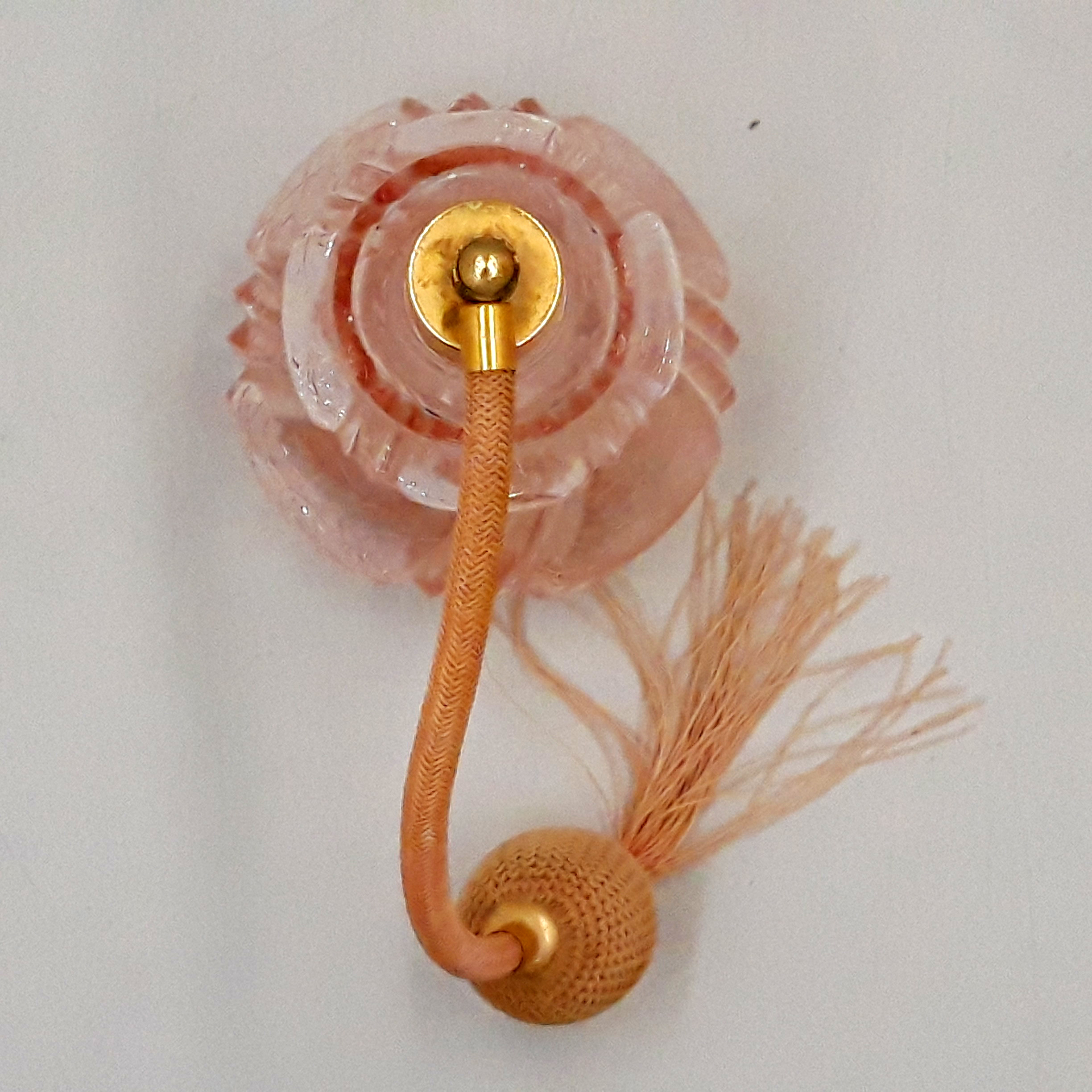 Voir photo 4 de Flacon à parfum ancien en verre soufflé rose avec poire diffuseur – Vintage, Collection. Flacon à parfum ancien en verre soufflé rose avec poire diffuseur – Vintage, Collection. Bon état reconditionné photo 4