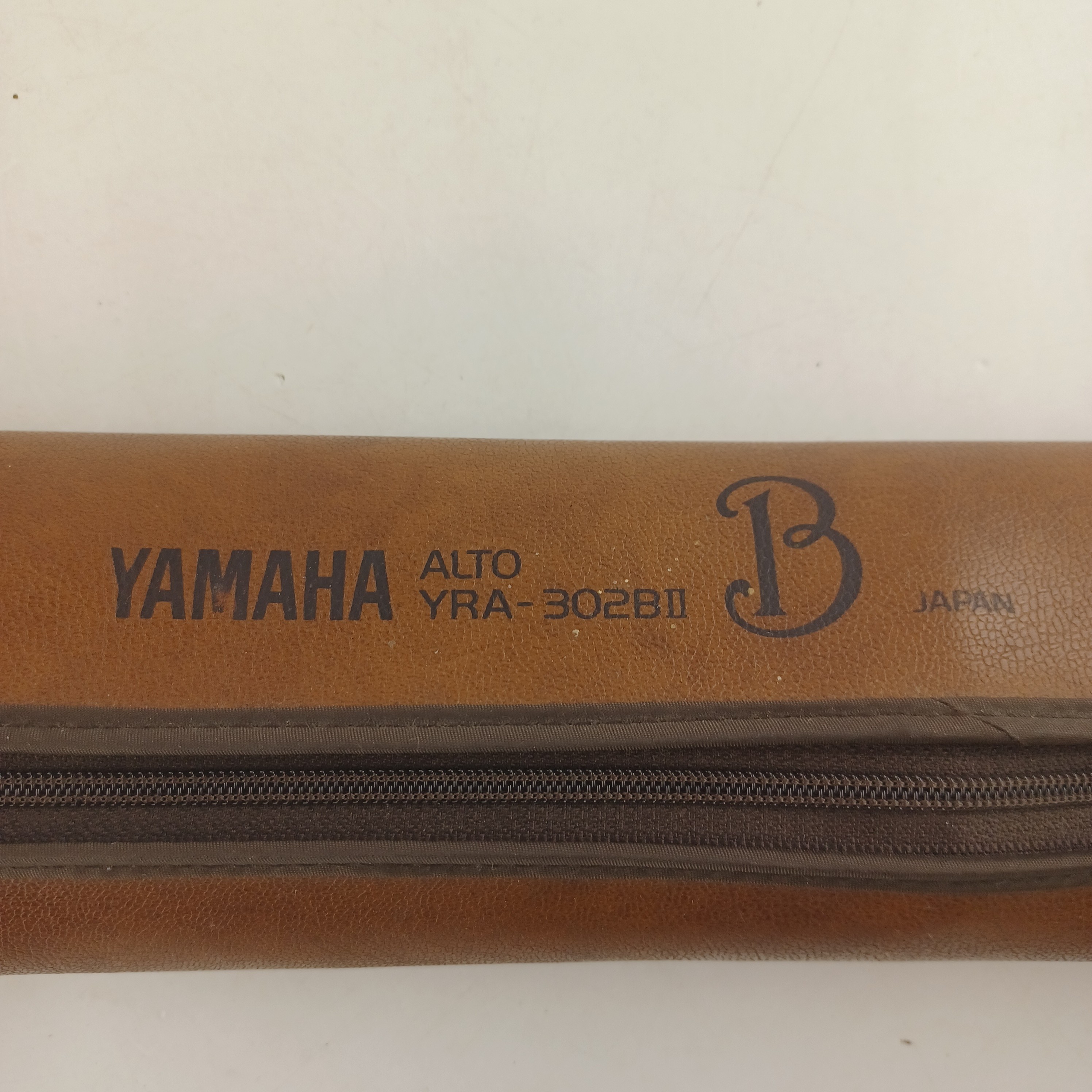 Voir photo 3 de Flute à bec Yamaha Alto YRA-302BII japonaise avec manuel d'instruction et pochette de cuir originelle Flute à bec Yamaha Alto YRA-302BII japonaise avec manuel d'instruction et pochette de cuir originelle Très bon état reconditionné photo 3