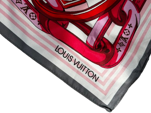 Voir photo 2 de Foulard Louis Vuitton en 100% soie Foulard Louis Vuitton en 100% soie Parfait état reconditionné photo 2