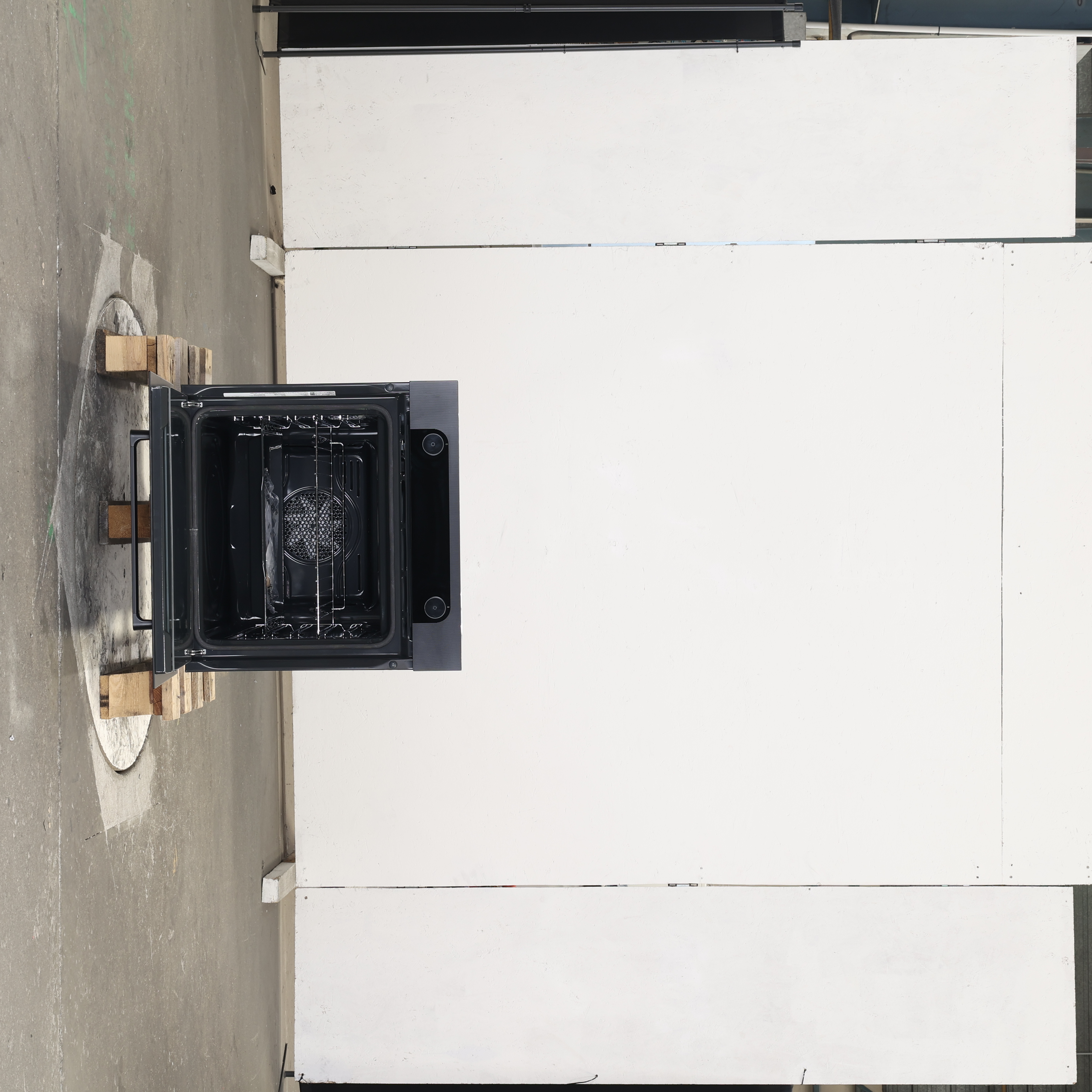 Four chaleur tournante SMEG SFP6201TB Très bon état Smeg reconditionné disponible sur Underdog