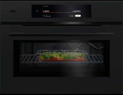 Four micro onde combiné AEG FOE NKK9N821T Très bon état AEG reconditionné disponible sur Boulanger