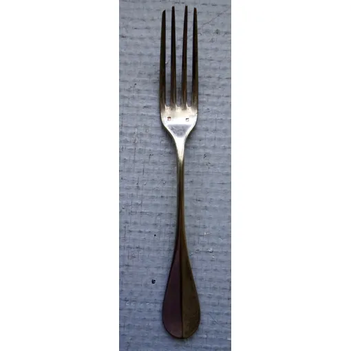 Fourchette Ancienne En Métal Argenté - Écusson occasion reconditionné disponible sur Rakuten