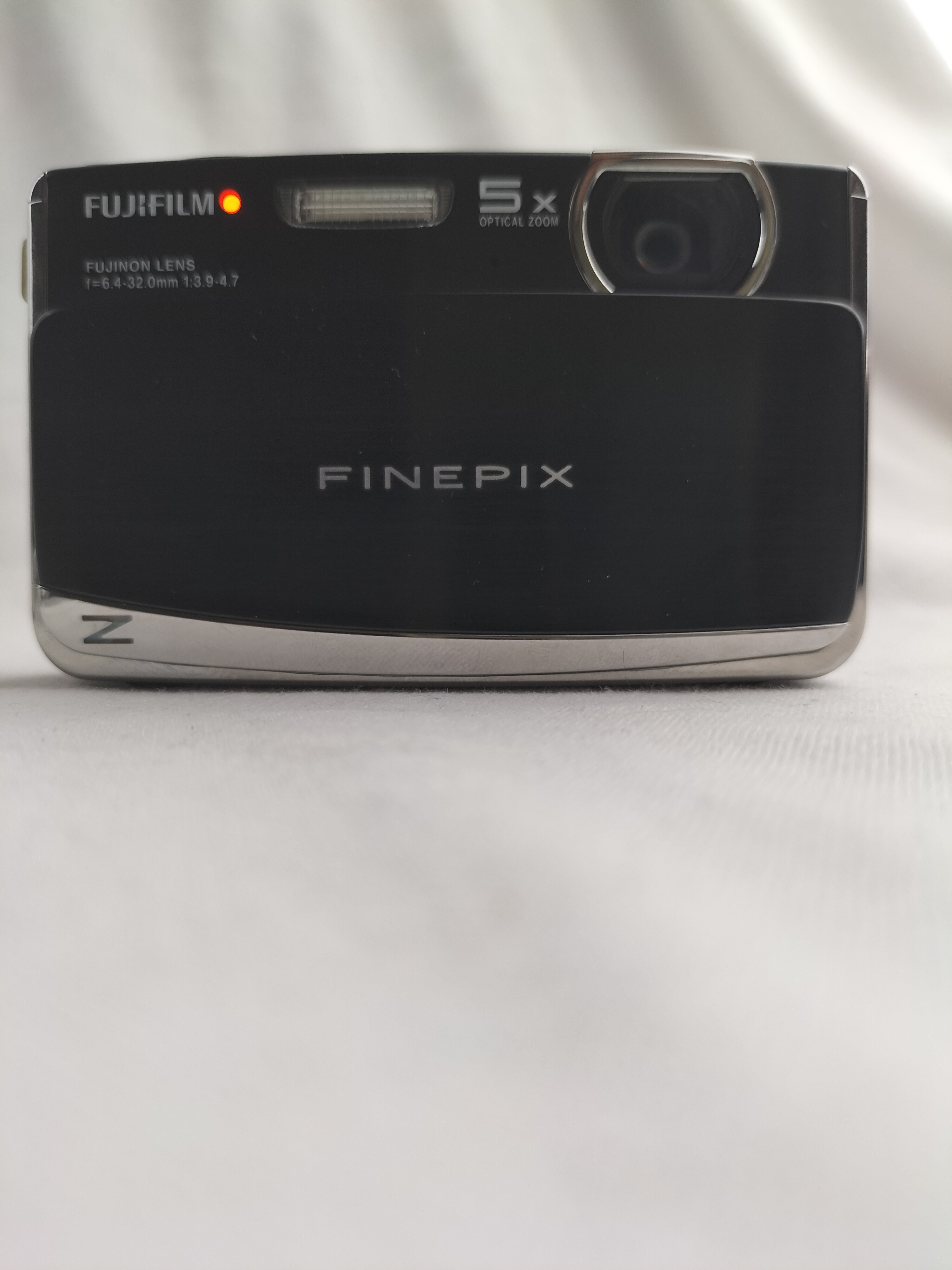 Voir photo 12 de Fujifilm FinePix Z70 – Appareil photo numérique compact 12 MP – Complet en boîte d'origine – Esprit vintage Fujifilm FinePix Z70 – Appareil photo numérique compact 12 MP – Complet en boîte d'origine – Esprit vintage Très bon état reconditionné photo 12