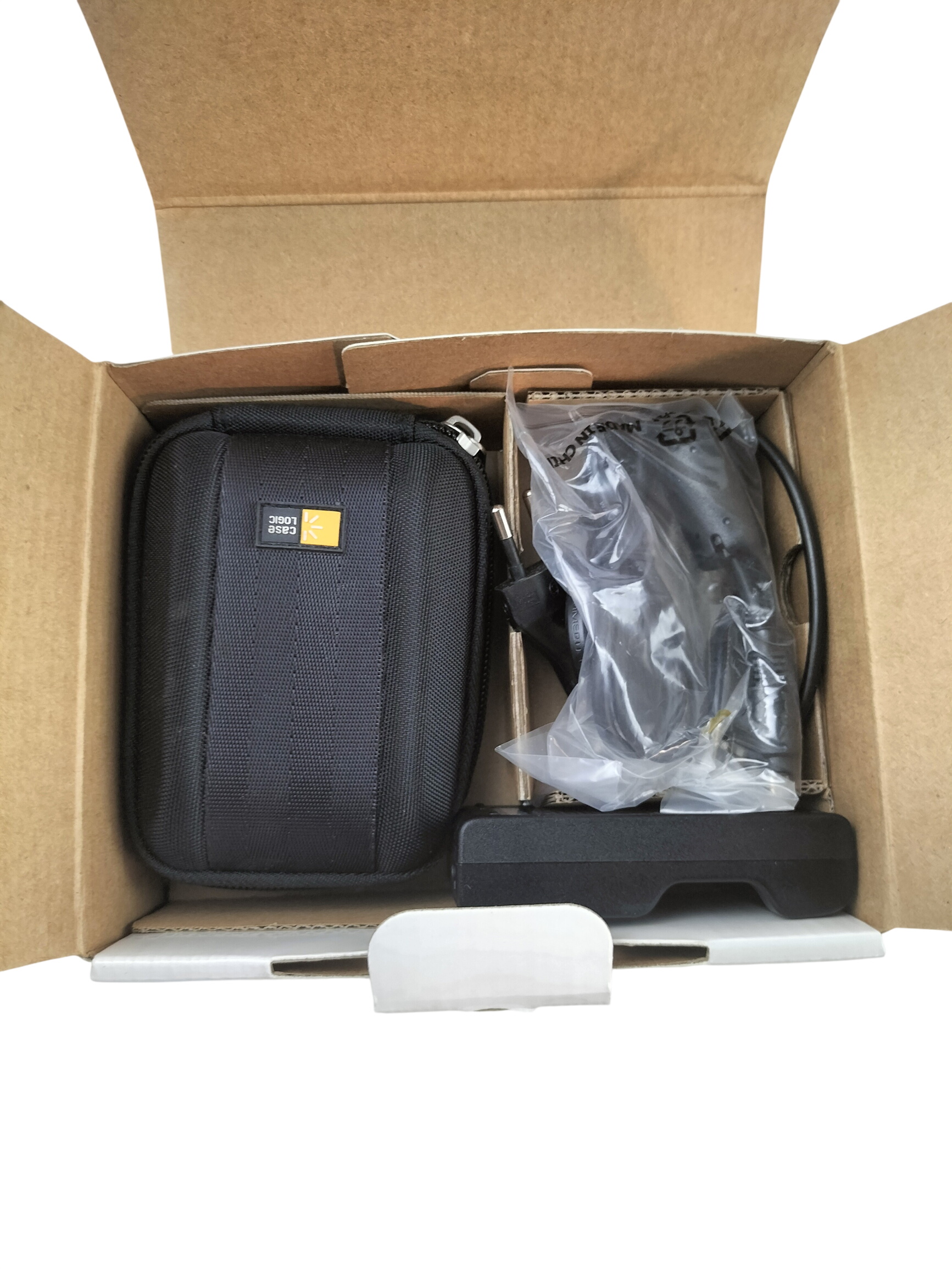 Fujifilm FinePix Z70 – Appareil photo numérique compact 12 MP – Complet en boîte d'origine – Esprit vintage Très bon état - 89,00 € Fujifilm FinePix Z70 – Appareil photo numérique compact 12 MP – Complet en boîte d'origine – Esprit vintage Très bon état reconditionné disponible sur Label Emmaüs