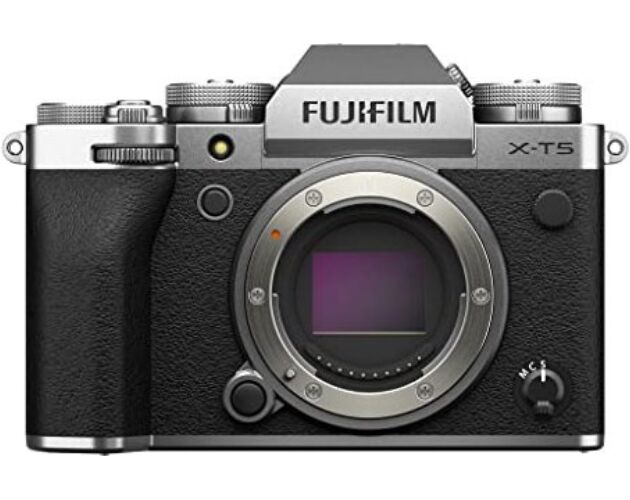 Fujifilm X-T5 Argent/Noir Parfait état - 1559,75 € Fujifilm X-T5 Argent/Noir Parfait état Fujifilm reconditionné disponible sur Refurbed