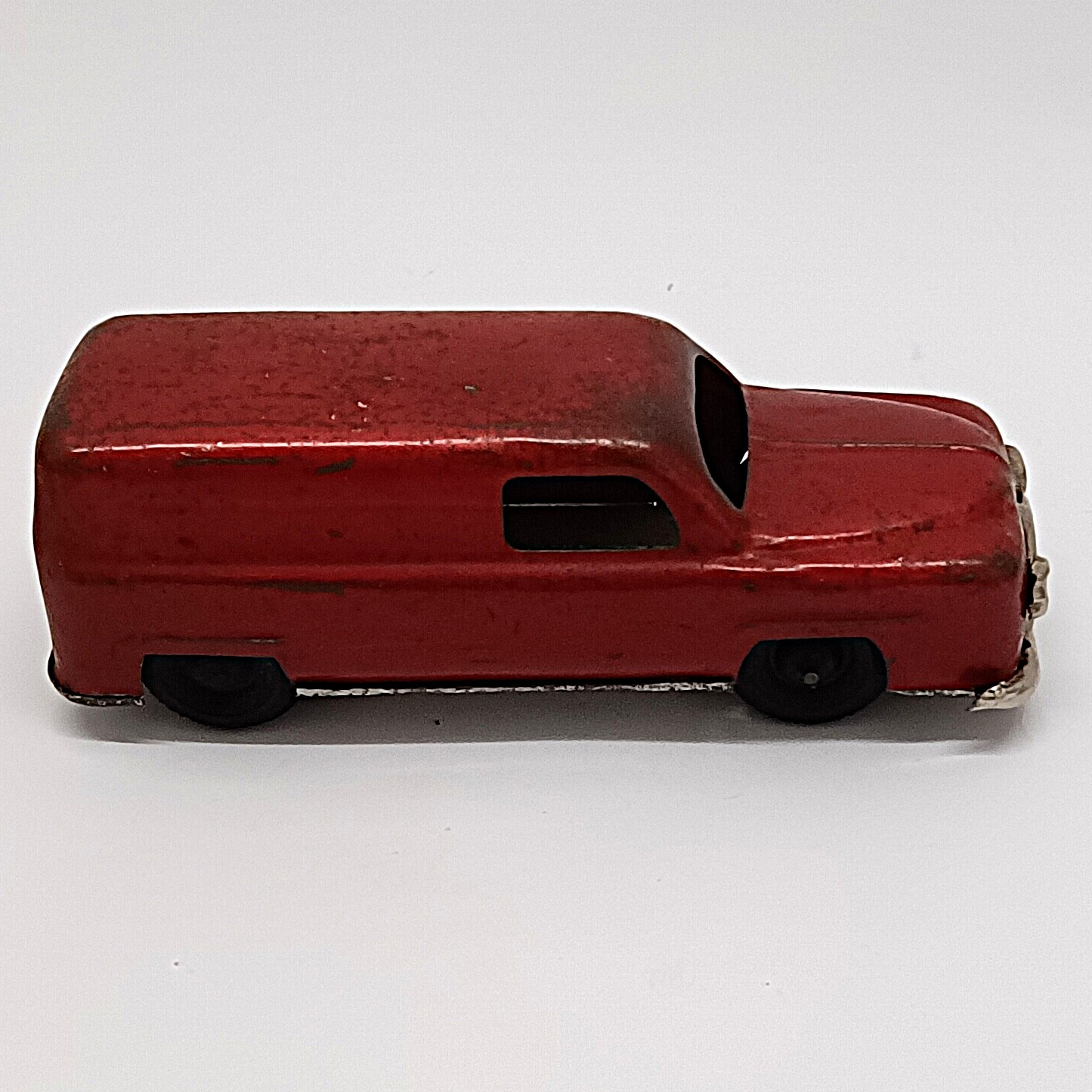 Voir photo 10 de Garage Mémo N°220 avec voiture utilitaire en tôle rouge – Jouet ancien Made in France Garage Mémo N°220 avec voiture utilitaire en tôle rouge – Jouet ancien Made in France Bon état reconditionné photo 10