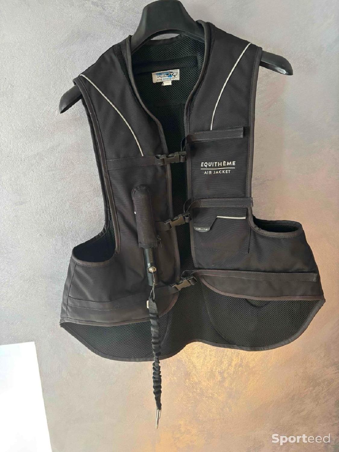 Gilet airbag Très bon état reconditionné disponible sur Sporteed