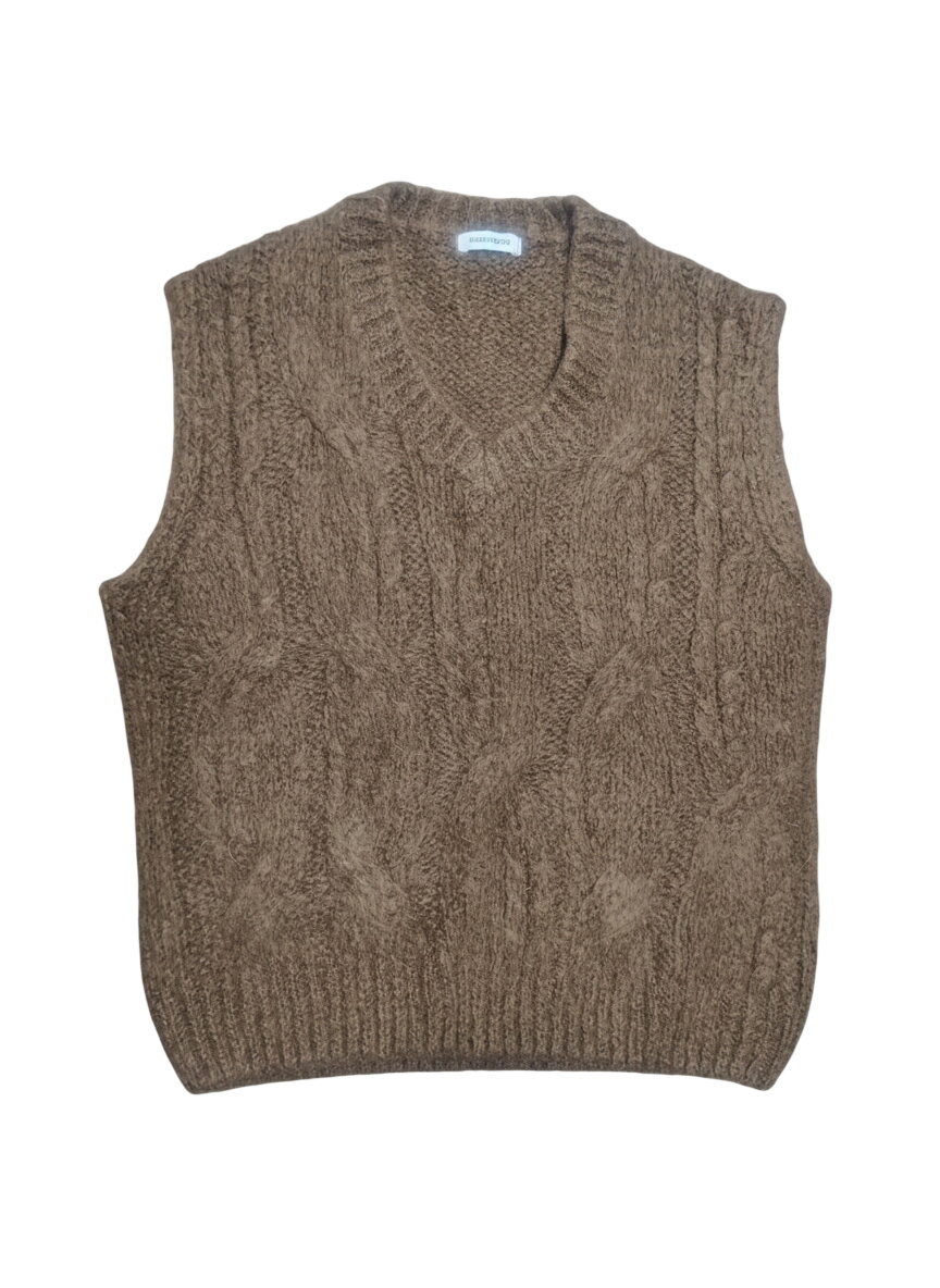 Acheter Gilet H sans manches BOBBIE&BOB T42 Très bon état - 10,00 € Gilet H sans manches BOBBIE&BOB T42 Très bon état reconditionné disponible sur Label Emmaüs