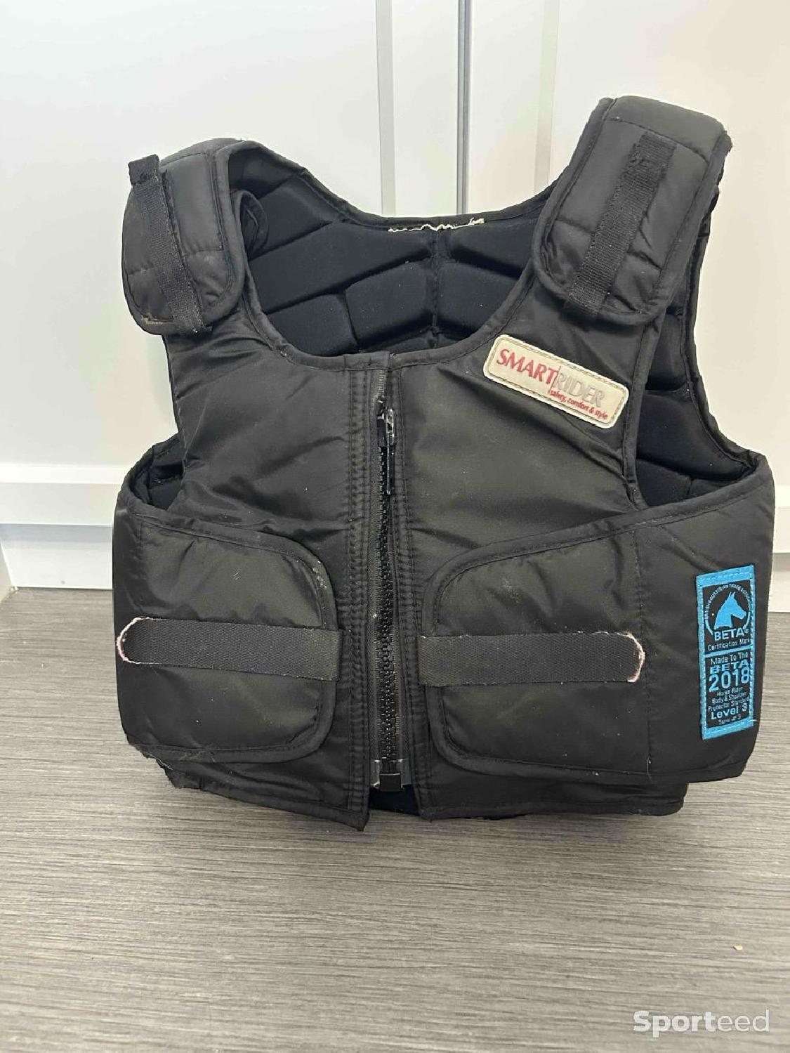Gilet protection enfant Très bon état reconditionné disponible sur Sporteed | Dero