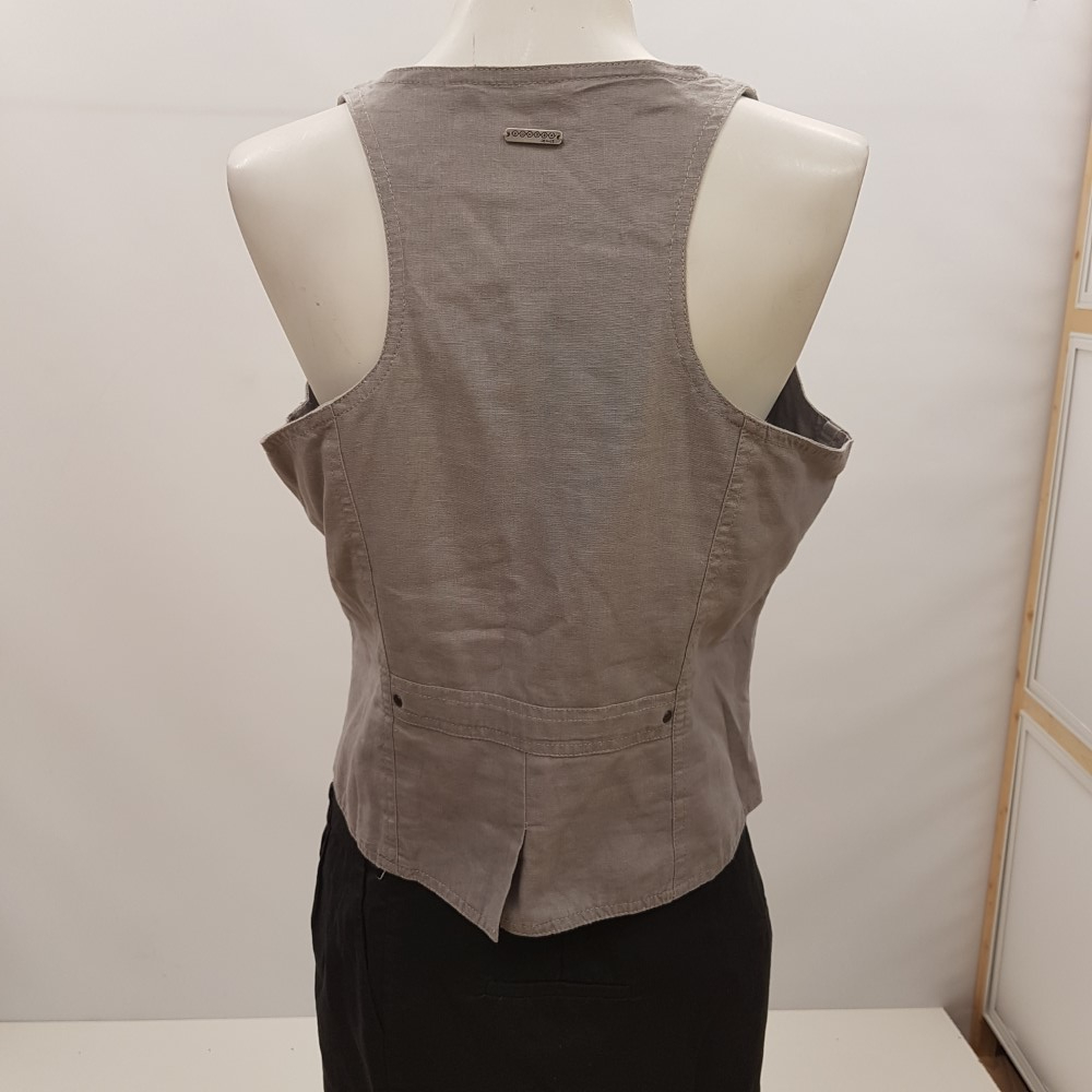 Voir photo 3 de Gilet sans manche gris - BONOBO - Taille L Gilet sans manche gris - BONOBO - Taille L Très bon état reconditionné photo 3