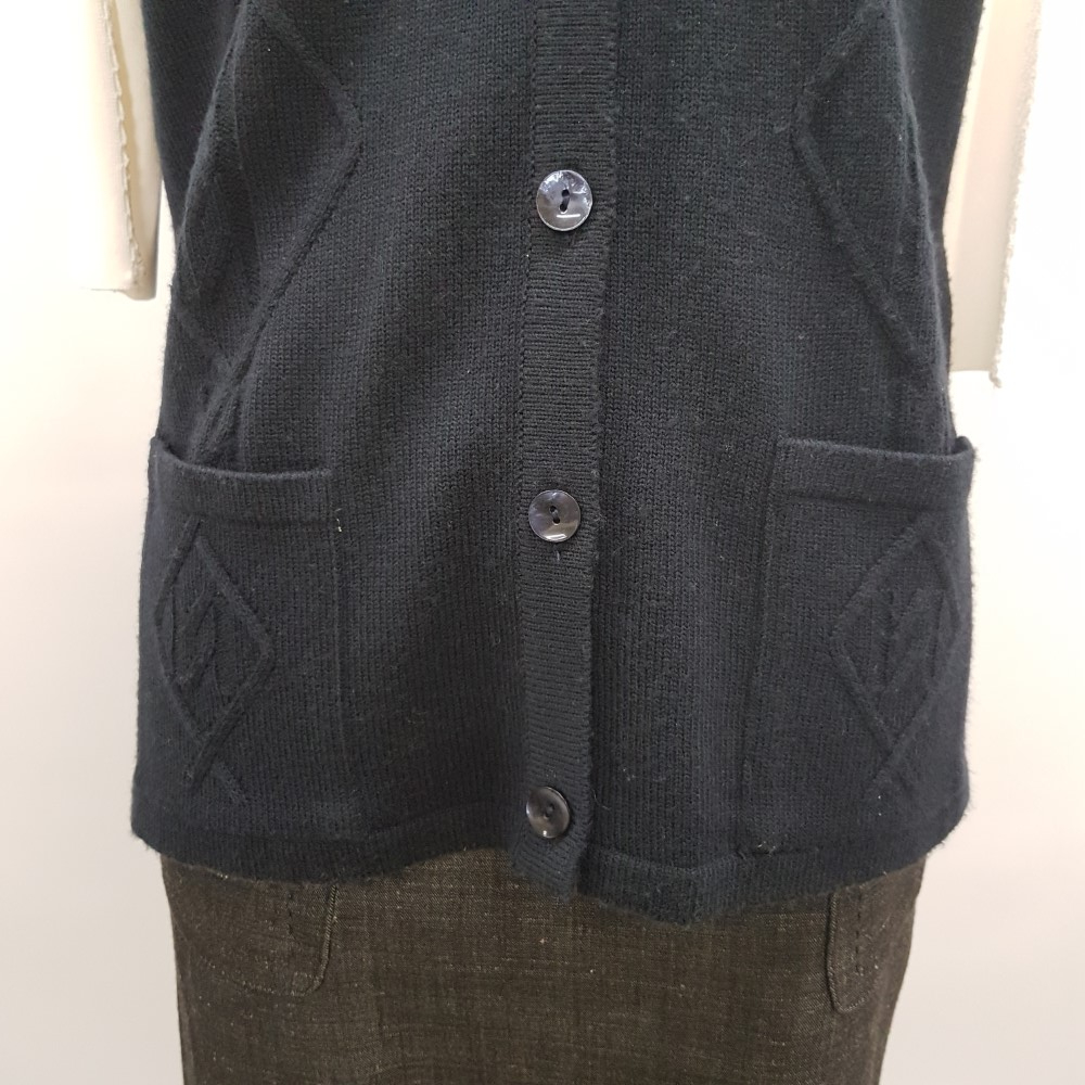 Voir photo 7 de Gilet sans manches bleu marine - CANDA - taille M Gilet sans manches bleu marine - CANDA - taille M Très bon état reconditionné photo 7