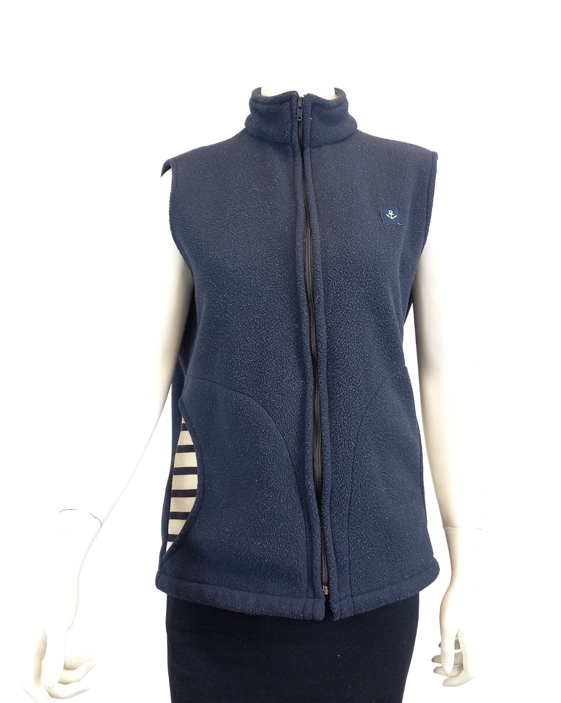 Acheter Gilet SM Polaire Très bon état - 10,90 € Gilet SM Polaire Très bon état reconditionné disponible sur Label Emmaüs