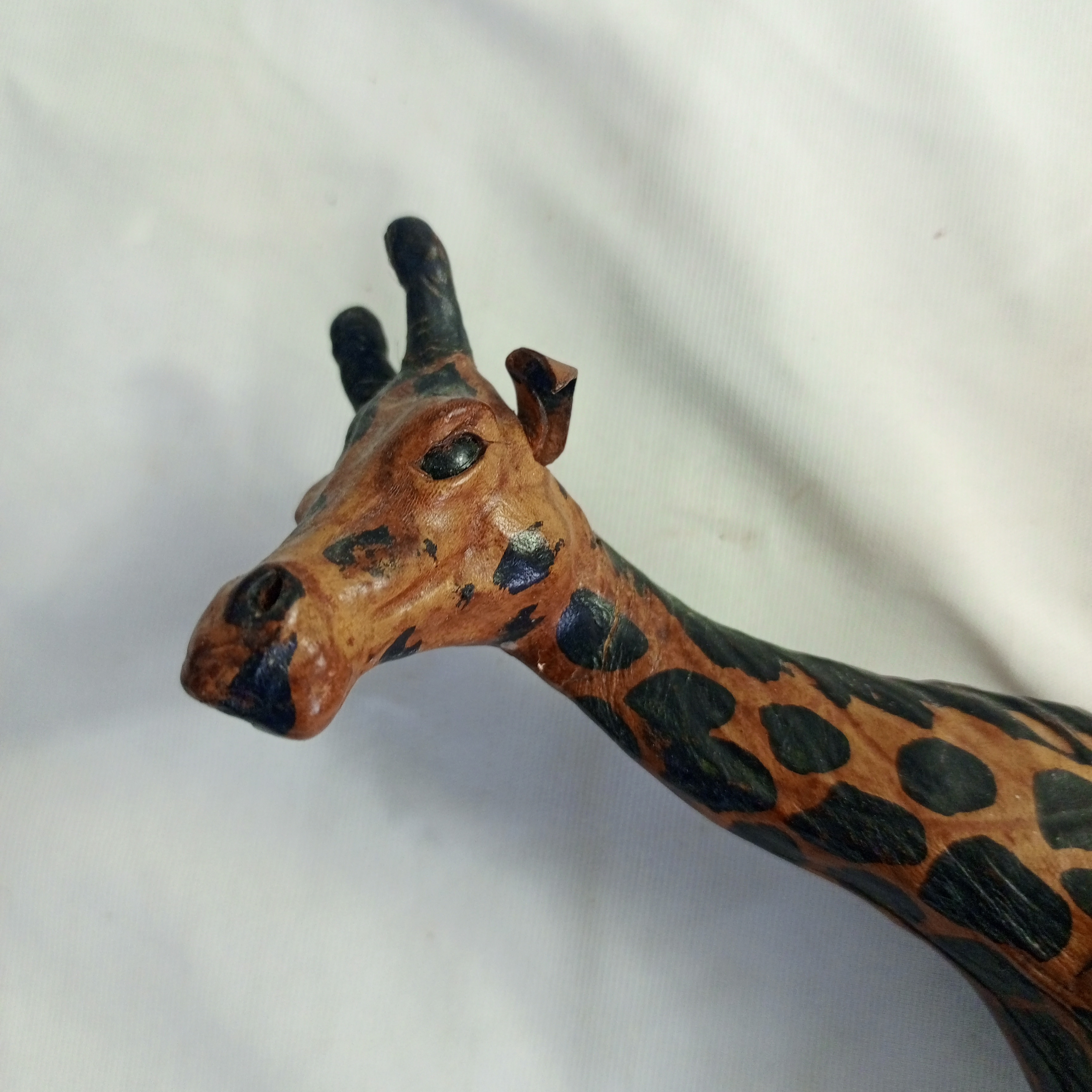 Voir photo 3 de Girafe en cuir vintage Girafe en cuir vintage reconditionné photo 3