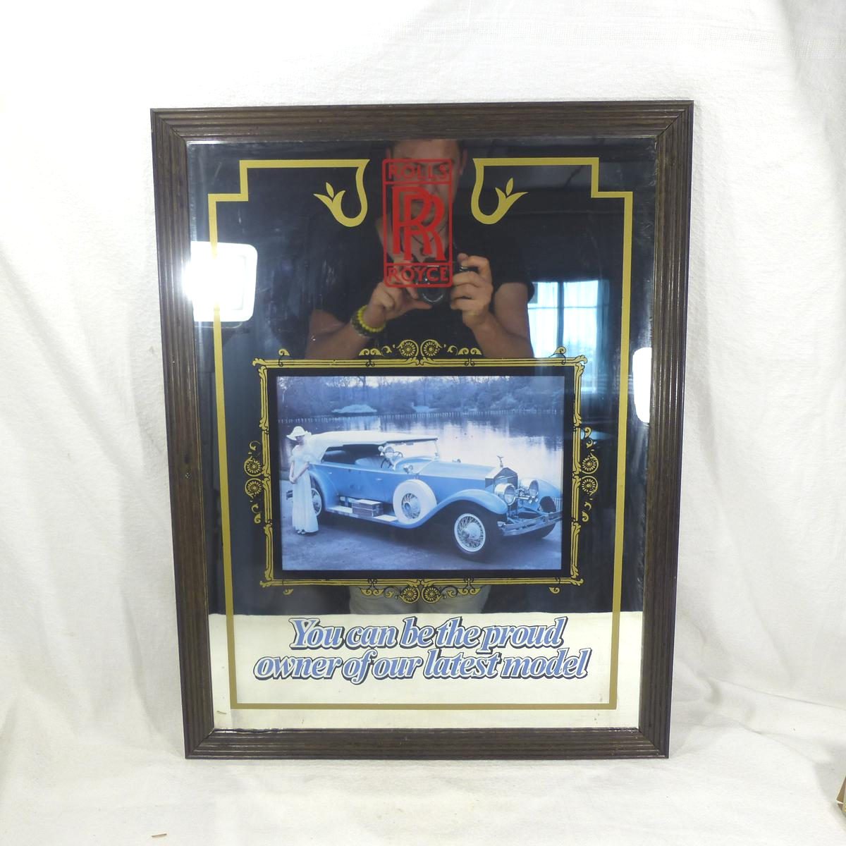Grand miroir publicitaire / Rare - Rolls Royce Bon état - 22,50 € Grand miroir publicitaire / Rare - Rolls Royce Bon état reconditionné disponible sur Label Emmaüs