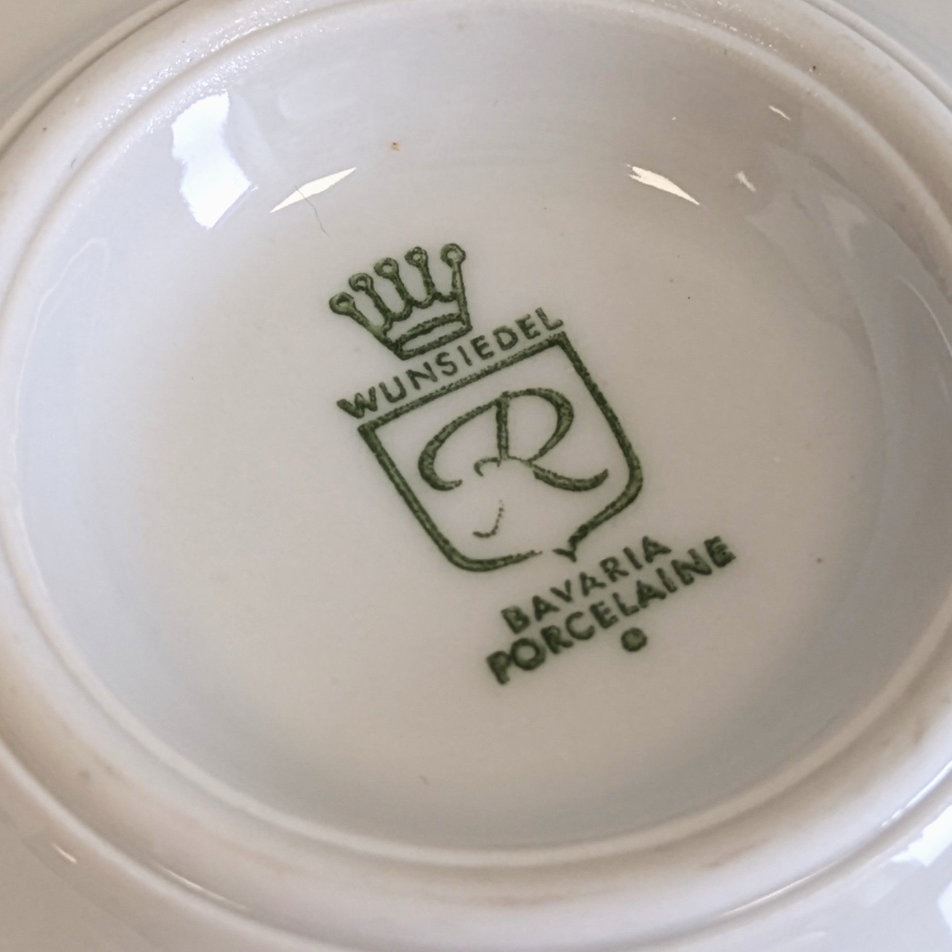 Voir photo 3 de 🌸 Grand plat de présentation en porcelaine – Wunsiedel Bavaria (Ø32cm) 🌸 Grand plat de présentation en porcelaine – Wunsiedel Bavaria (Ø32cm) Très bon état reconditionné photo 3