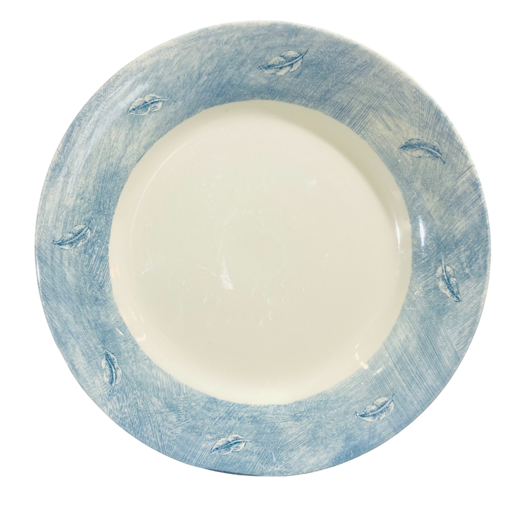 Grand plat de service rond vintage en faïence - Wood & Sons - Décor plumes bleu ciel - Made in England Très bon état - 10,00 € Grand plat de service rond vintage en faïence - Wood & Sons - Décor plumes bleu ciel - Made in England Très bon état reconditionné disponible sur Label Emmaüs