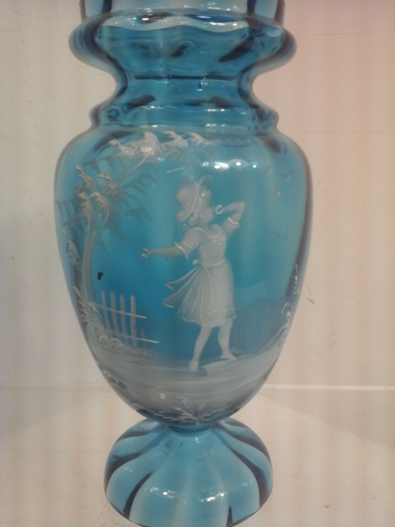 Voir photo 3 de Grand vase ancien style décoratif Mary Gregory Grand vase ancien style décoratif Mary Gregory Très bon état reconditionné photo 3