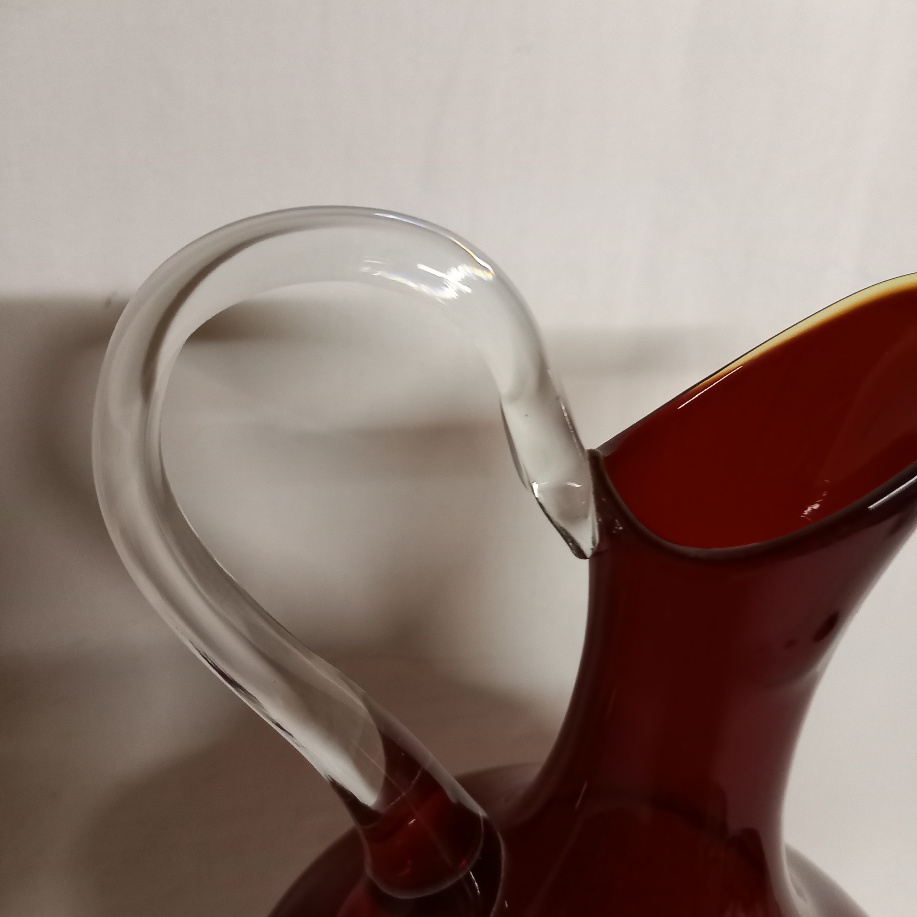 Voir photo 9 de Grand vase carafe rouge style Italien des années 1950. Grand vase carafe rouge style Italien des années 1950. Bon état reconditionné photo 9