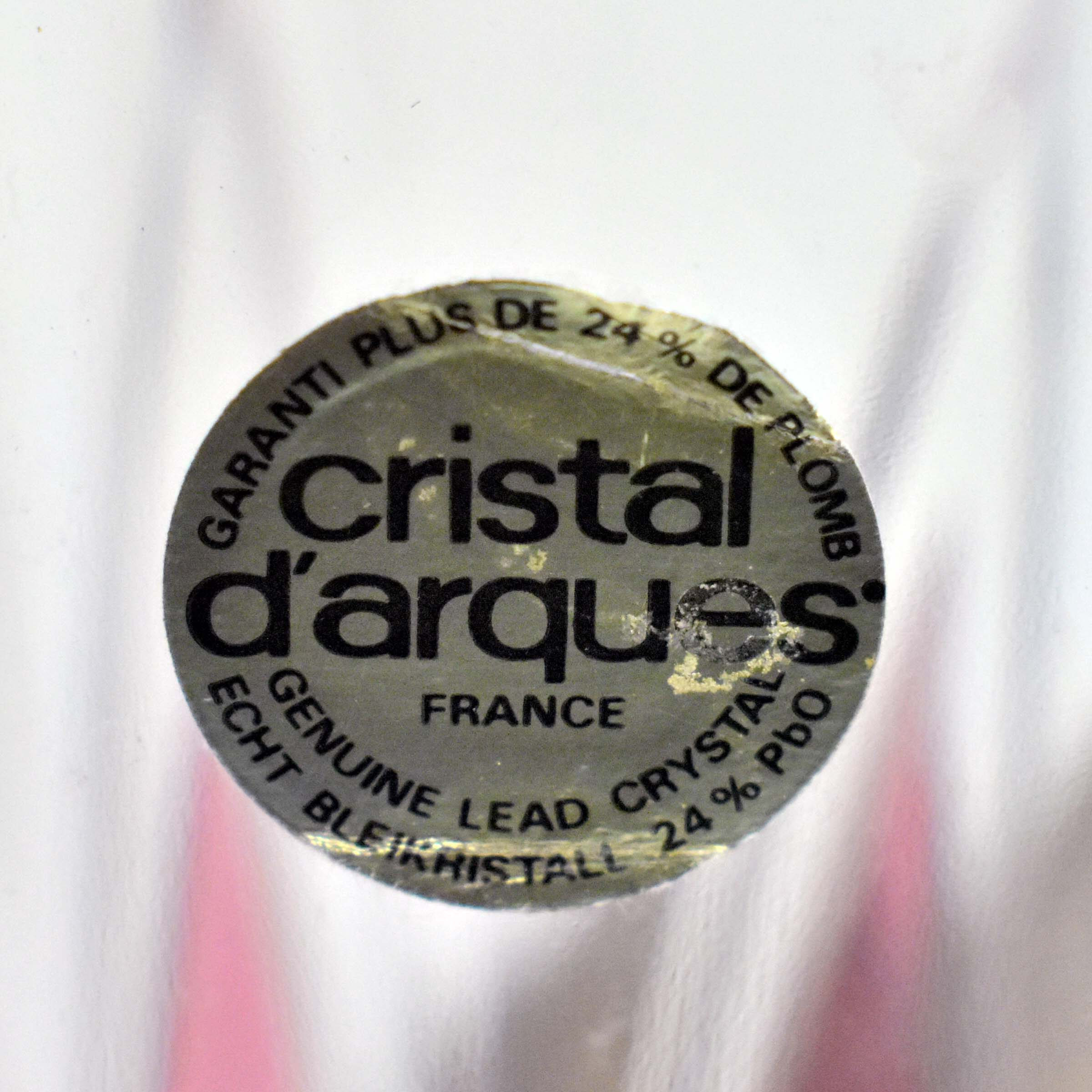 Voir photo 4 de Grand Vase de Table - Chatelet Rubis - Cristallerie d'Arques® Grand Vase de Table - Chatelet Rubis - Cristallerie d'Arques® Bon état reconditionné photo 4