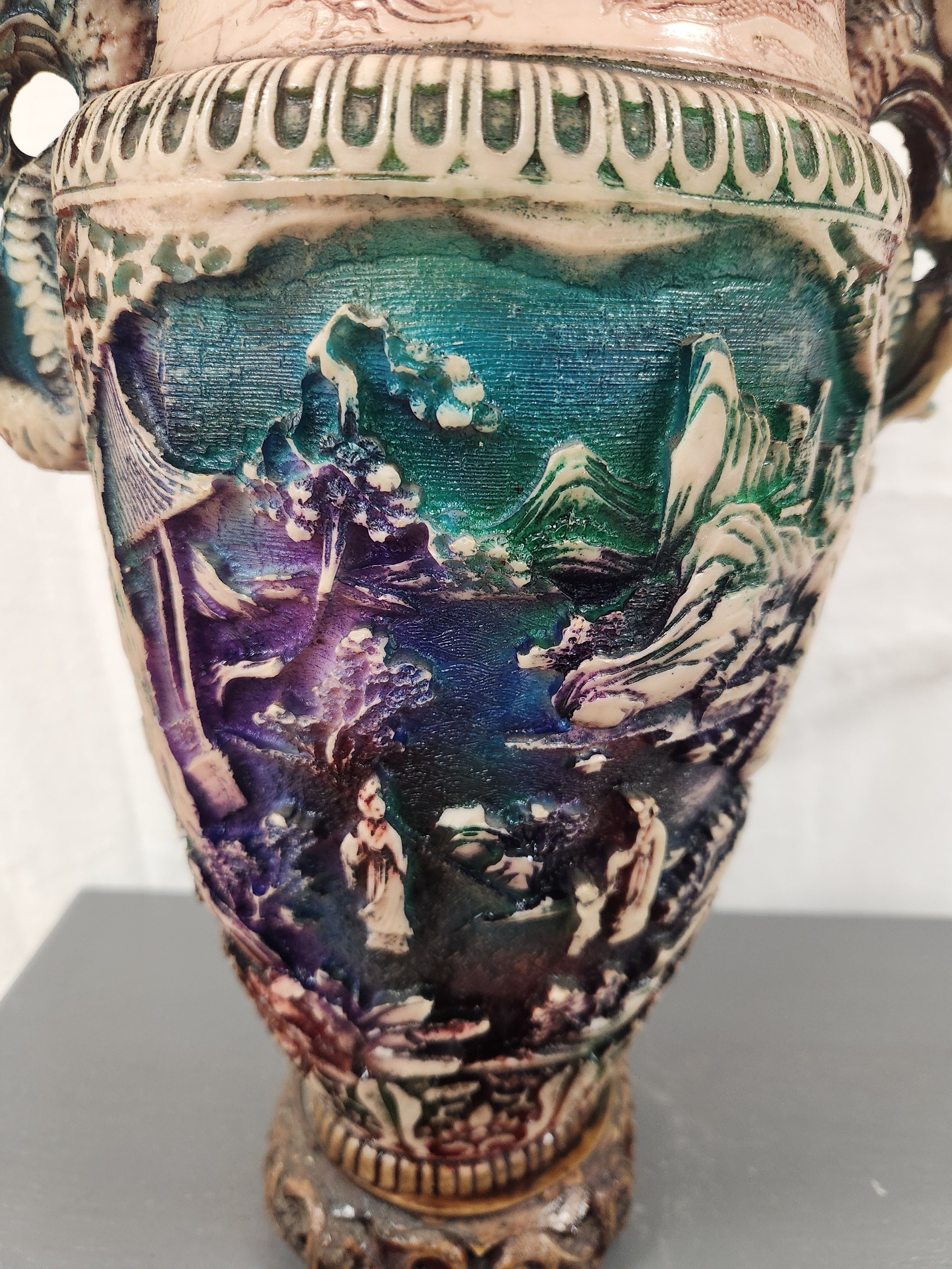 Voir photo 3 de Grand vase décoratif style Asiatique en résine coloré Grand vase décoratif style Asiatique en résine coloré reconditionné photo 3