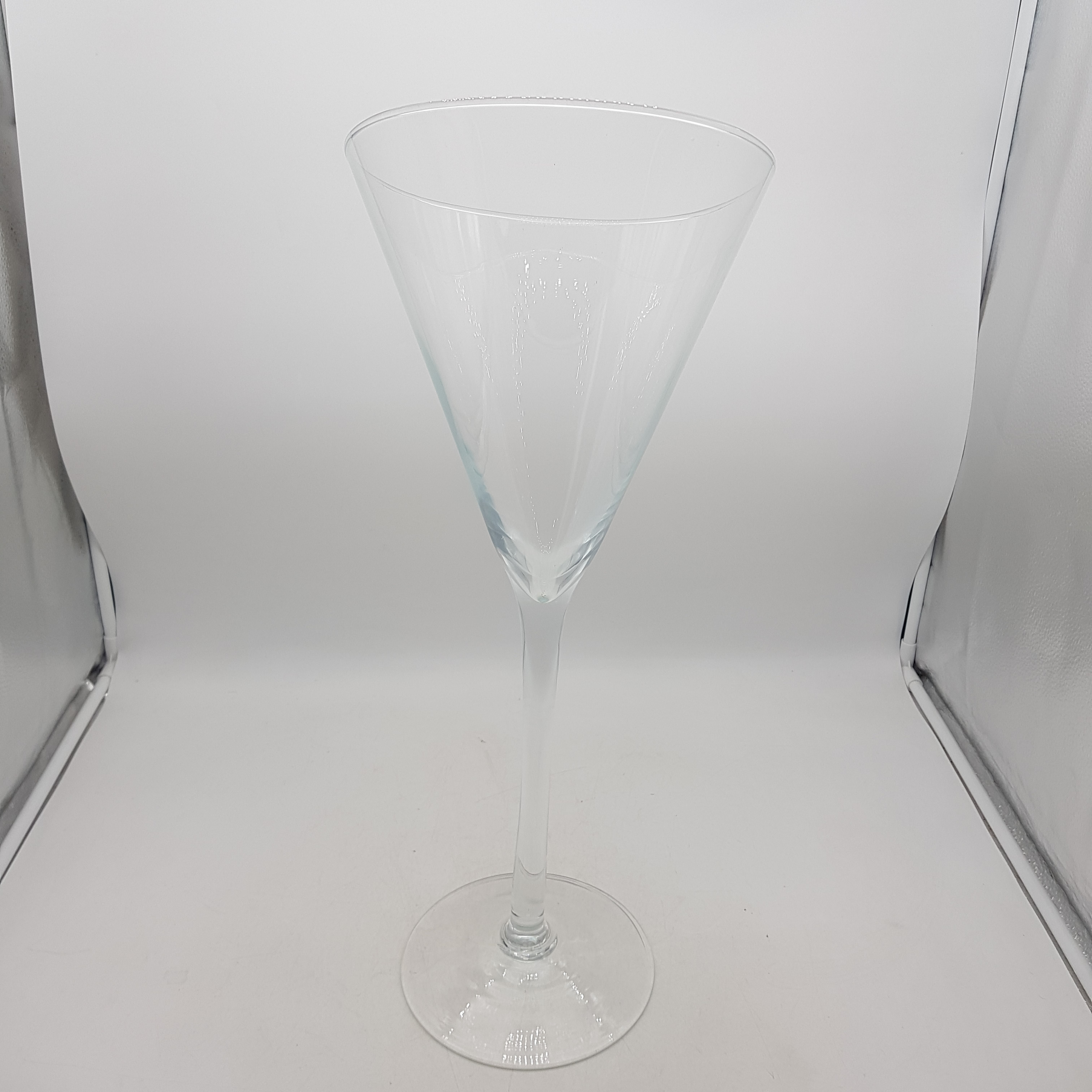 Voir photo 2 de Grand vase en verre Grand vase en verre Très bon état reconditionné photo 2