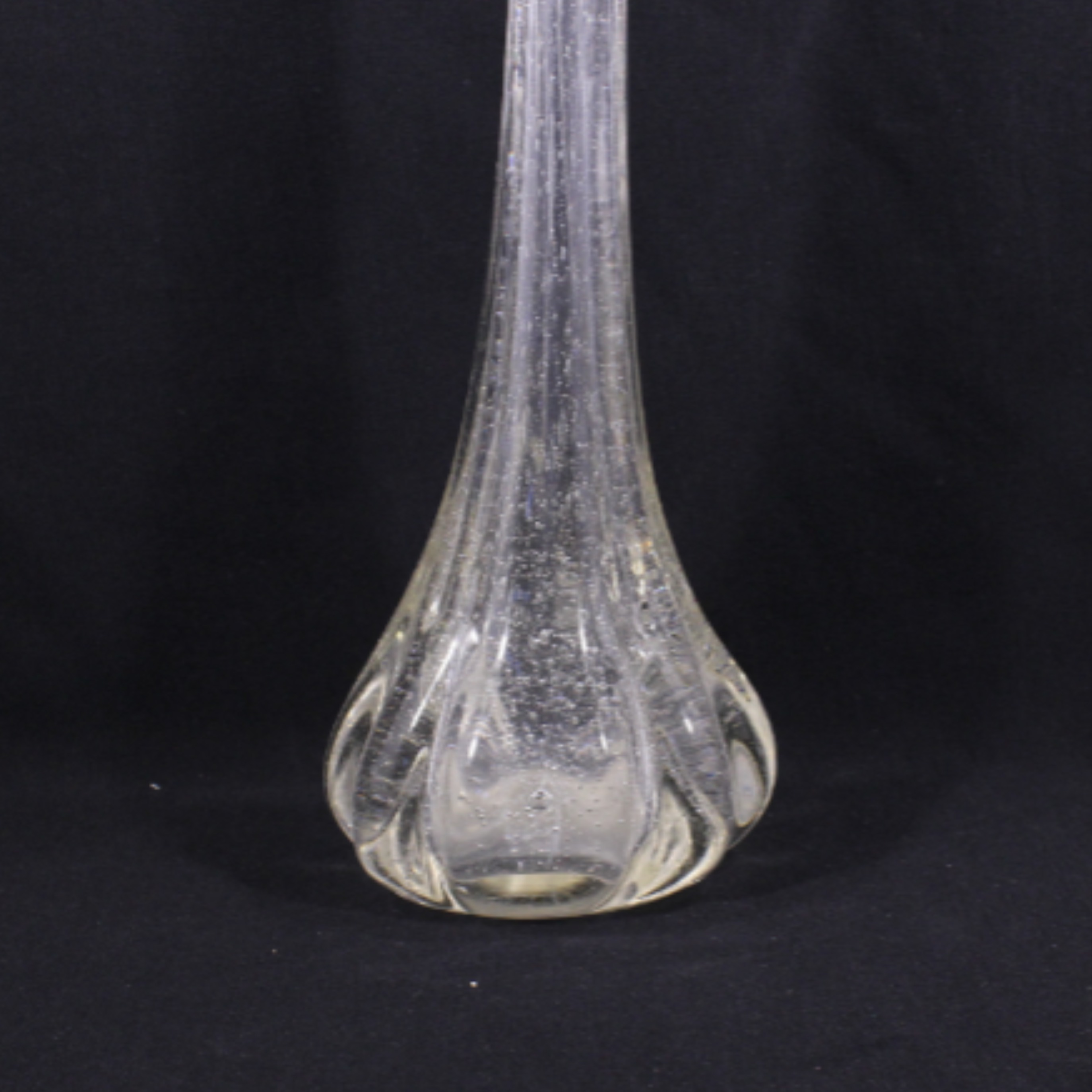 Voir photo 4 de Grand vase en verre soufflé - Dans le goût de Biot Grand vase en verre soufflé - Dans le goût de Biot Bon état reconditionné photo 4