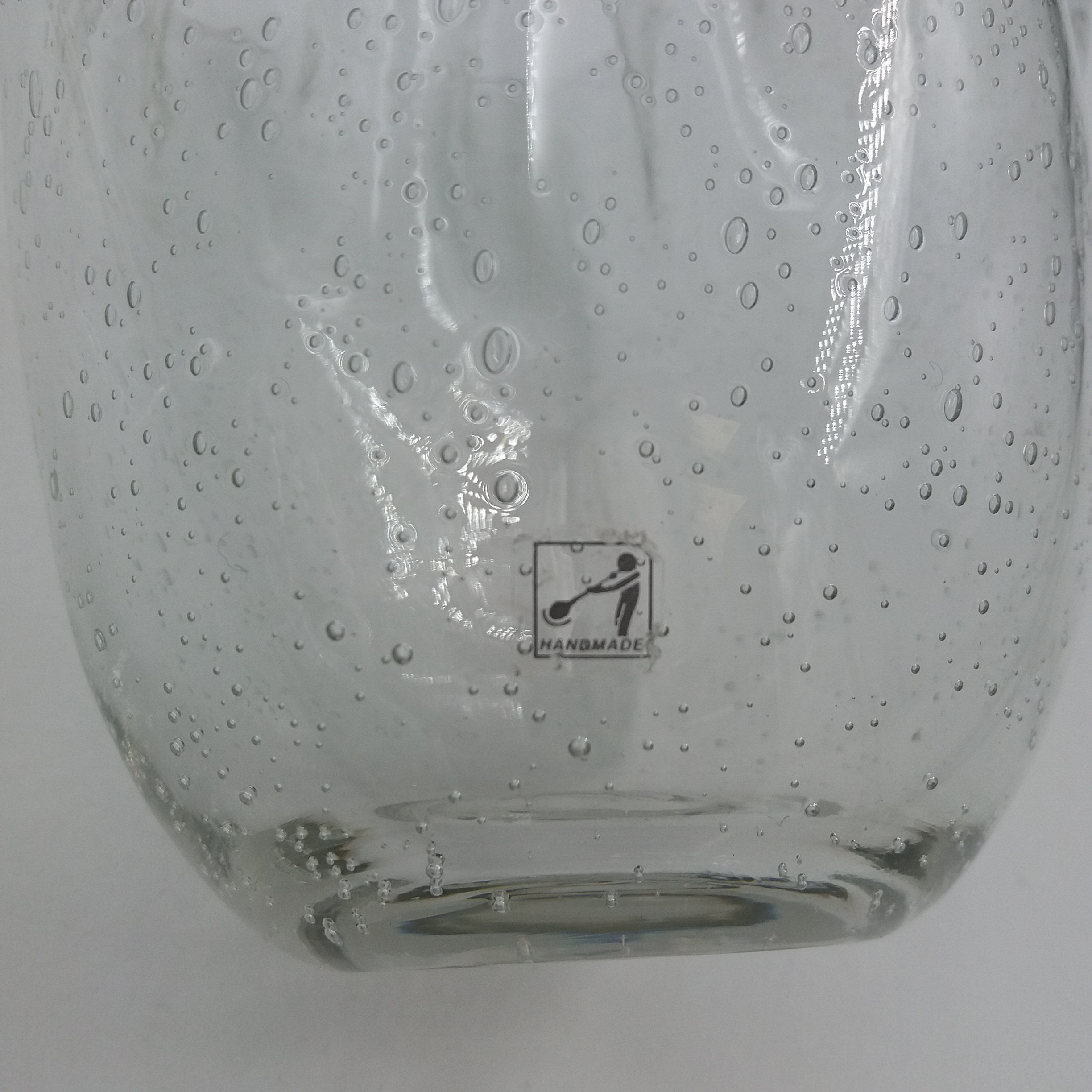Voir photo 3 de Grand vase mouchoir verre soufflé bullé Biot. Artisanal. Grand vase mouchoir verre soufflé bullé Biot. Artisanal. Très bon état reconditionné photo 3