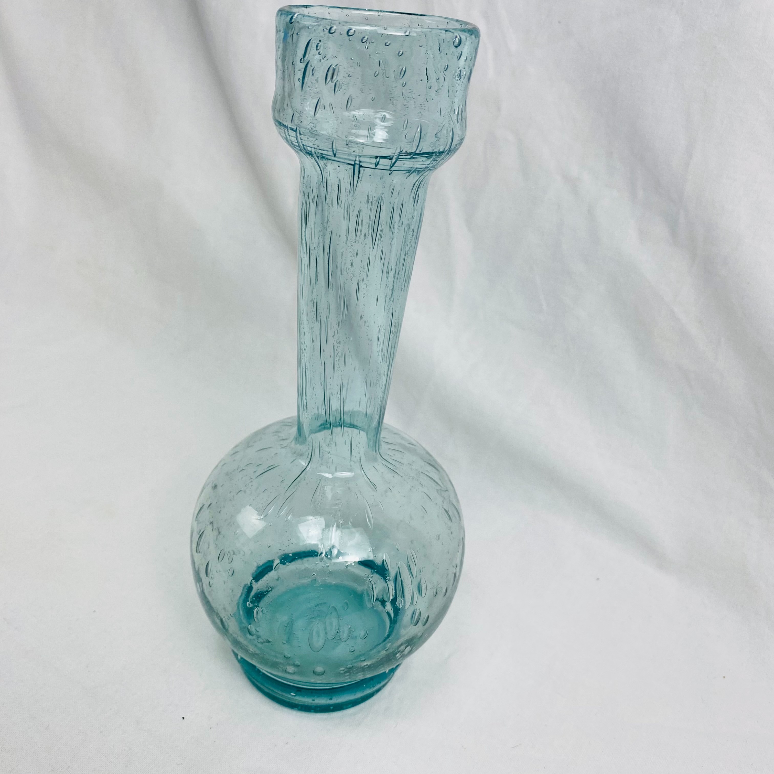 Voir photo 2 de Grand Vase Solifore/Vase vintage en verre bullé artisanale - Années 70 Grand Vase Solifore/Vase vintage en verre bullé artisanale - Années 70 Très bon état reconditionné photo 2