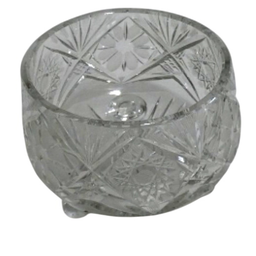 Grand vide poche en cristal ciselé Très bon état - 10,00 € Grand vide poche en cristal ciselé Très bon état reconditionné disponible sur Label Emmaüs