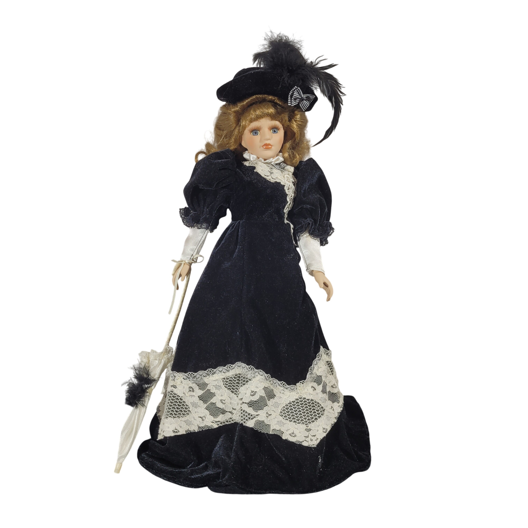 Grande poupée de collection en porcelaine - Style victorien - 24,50 € Grande poupée de collection en porcelaine - Style victorien reconditionné disponible sur Label Emmaüs