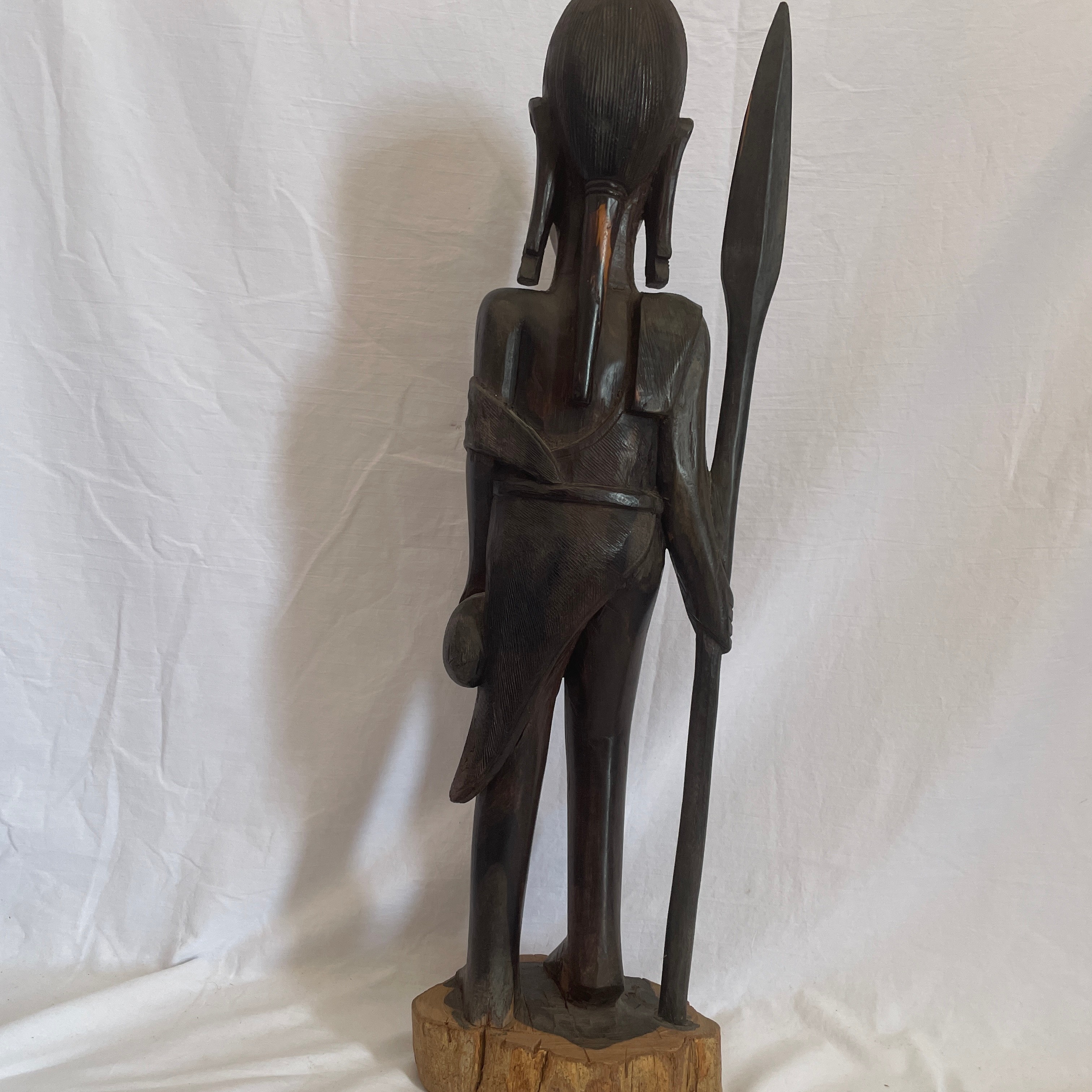 Voir photo 2 de Grande sculpture statut africaine en bois Grande sculpture statut africaine en bois Très bon état reconditionné photo 2