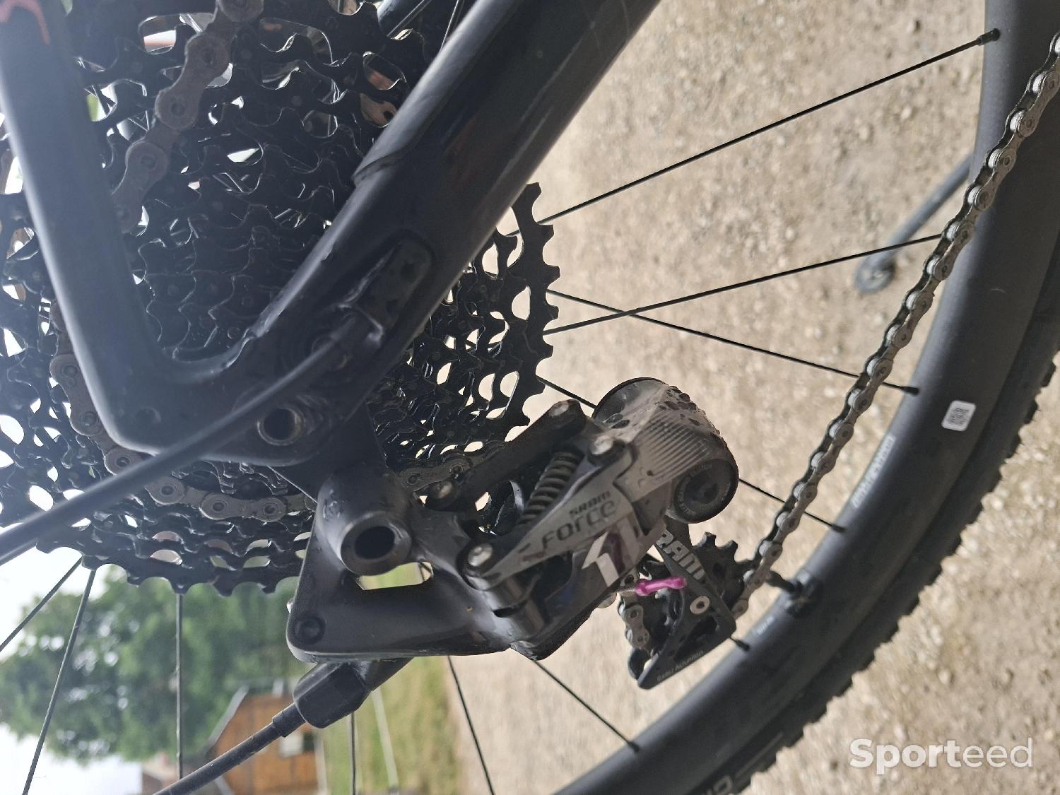 Gravel Spécialized Diverge Très bon état Specialized reconditionné disponible sur Sporteed