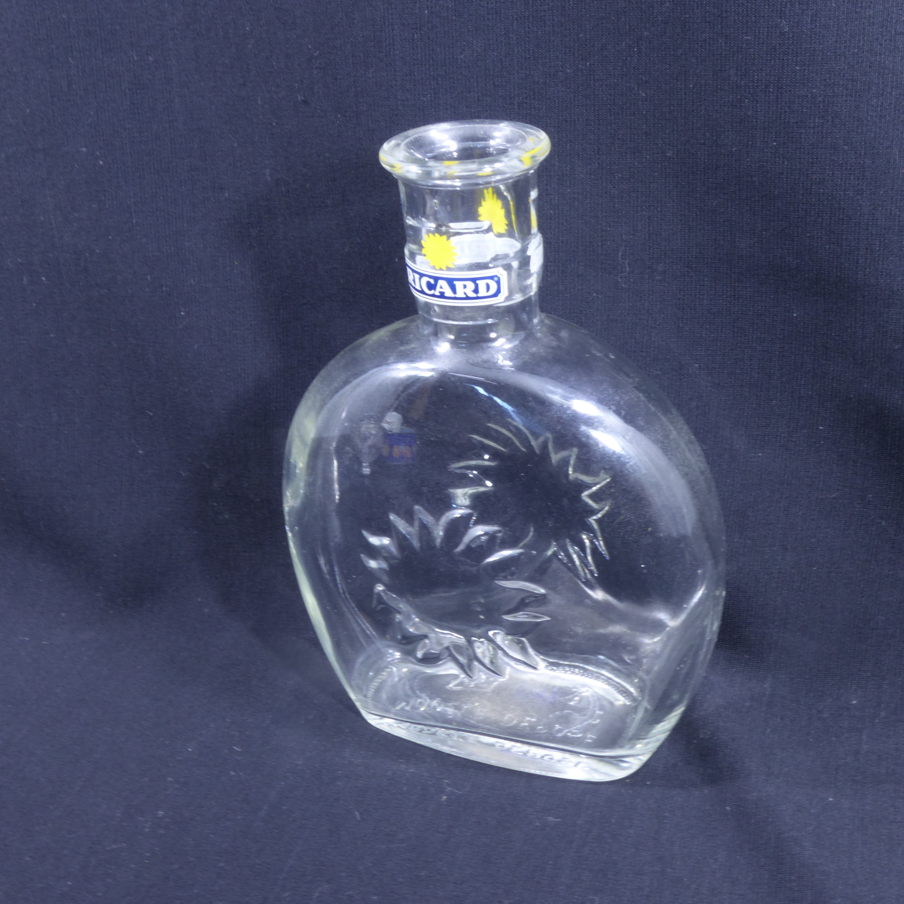 Voir photo 2 de Grosse carafe à eau en verre vintage / 1L - Ricard Grosse carafe à eau en verre vintage / 1L - Ricard Bon état reconditionné photo 2