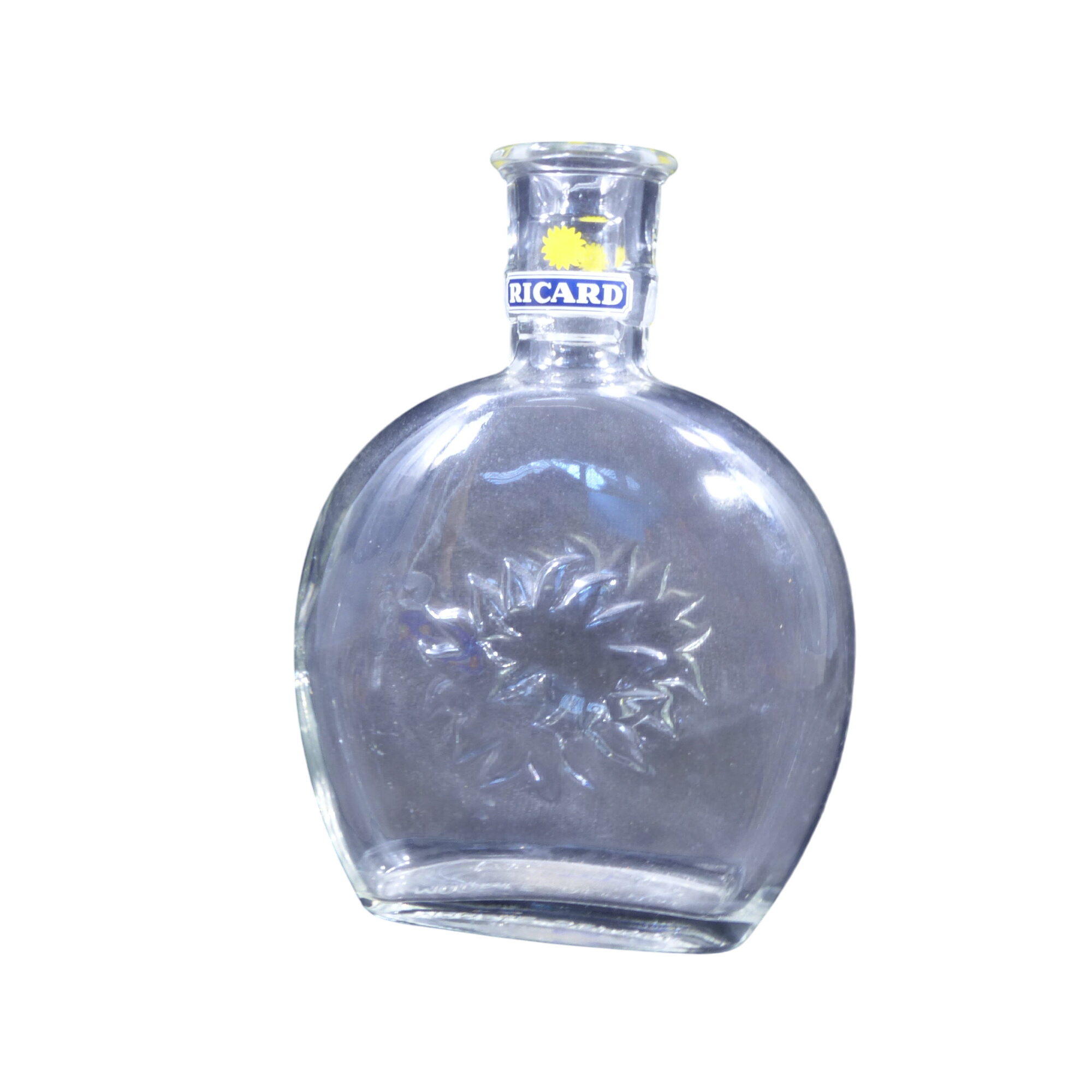 Acheter Grosse carafe à eau en verre vintage / 1L - Ricard Bon état - 10,00 € Grosse carafe à eau en verre vintage / 1L - Ricard Bon état reconditionné disponible sur Label Emmaüs
