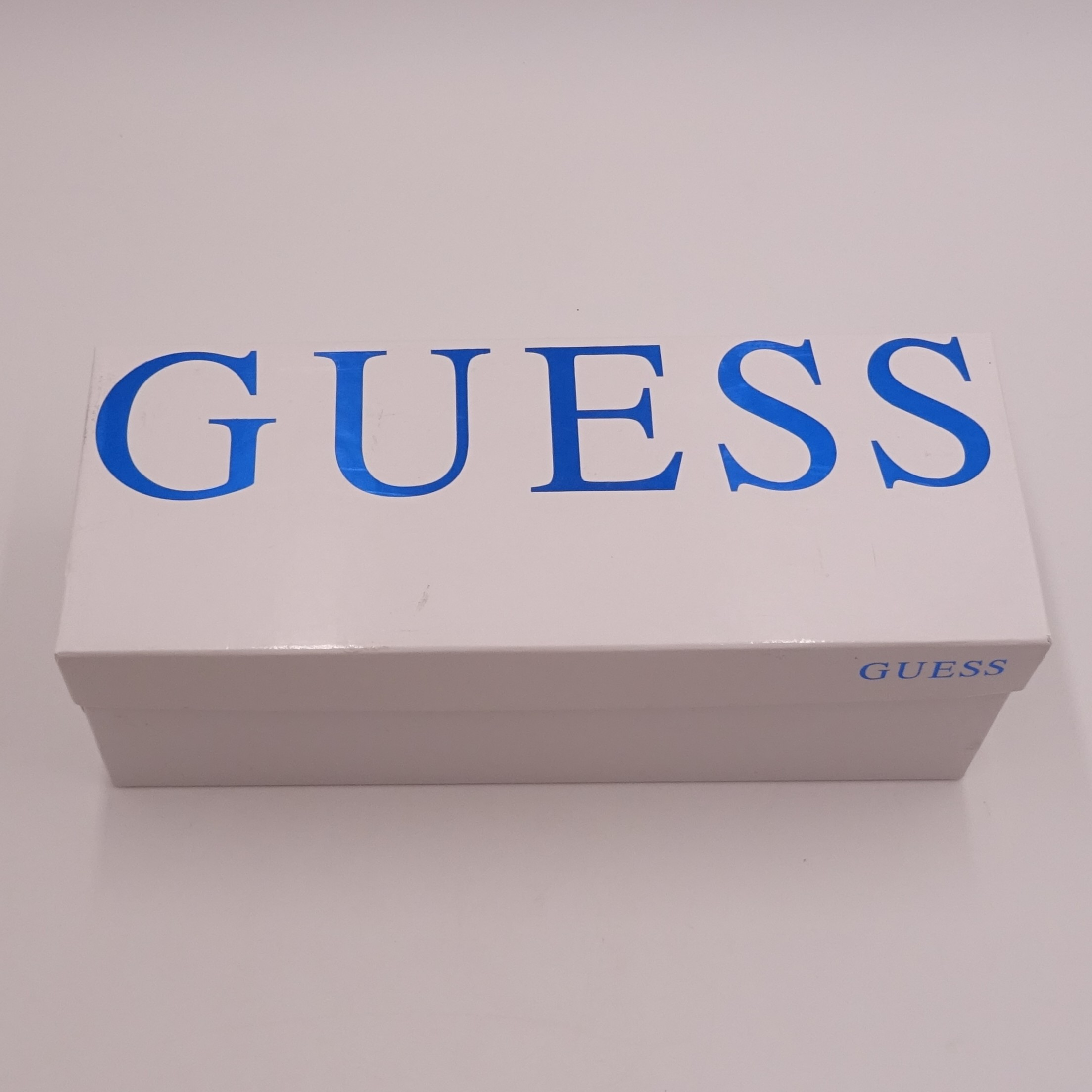 Voir photo 10 de GUESS Sandales ouvertes taille 38 GUESS Sandales ouvertes taille 38 Bon état reconditionné photo 10