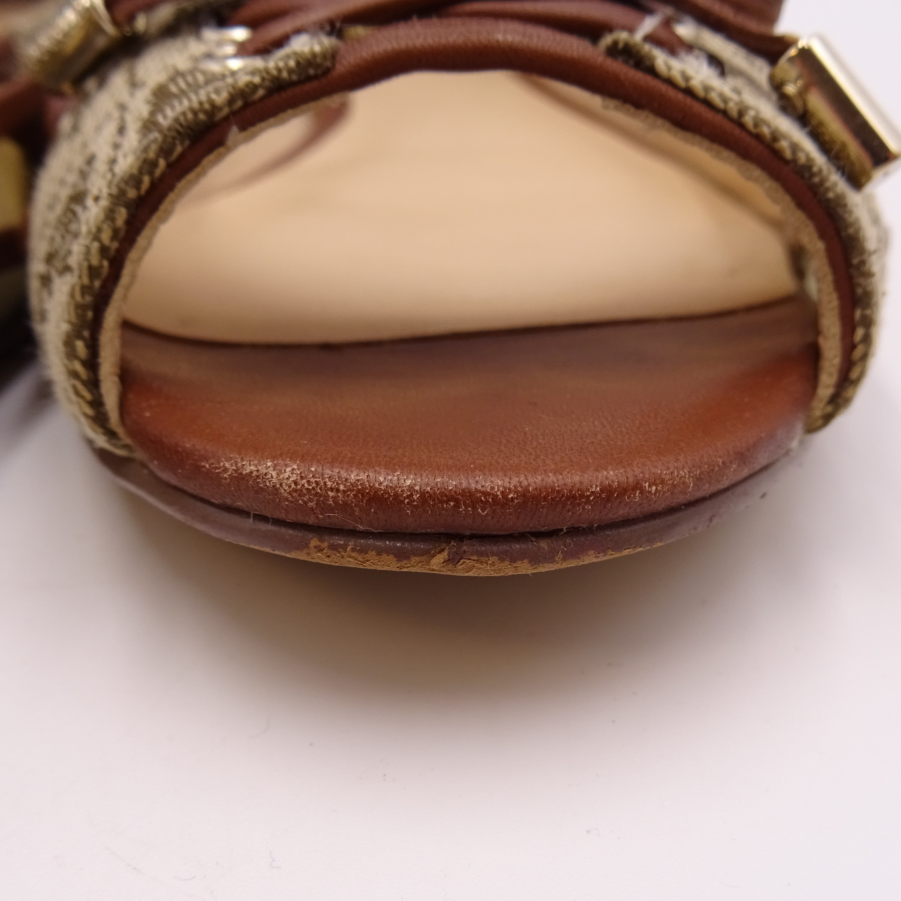 Voir photo 14 de GUESS Sandales ouvertes taille 38 GUESS Sandales ouvertes taille 38 Bon état reconditionné photo 14