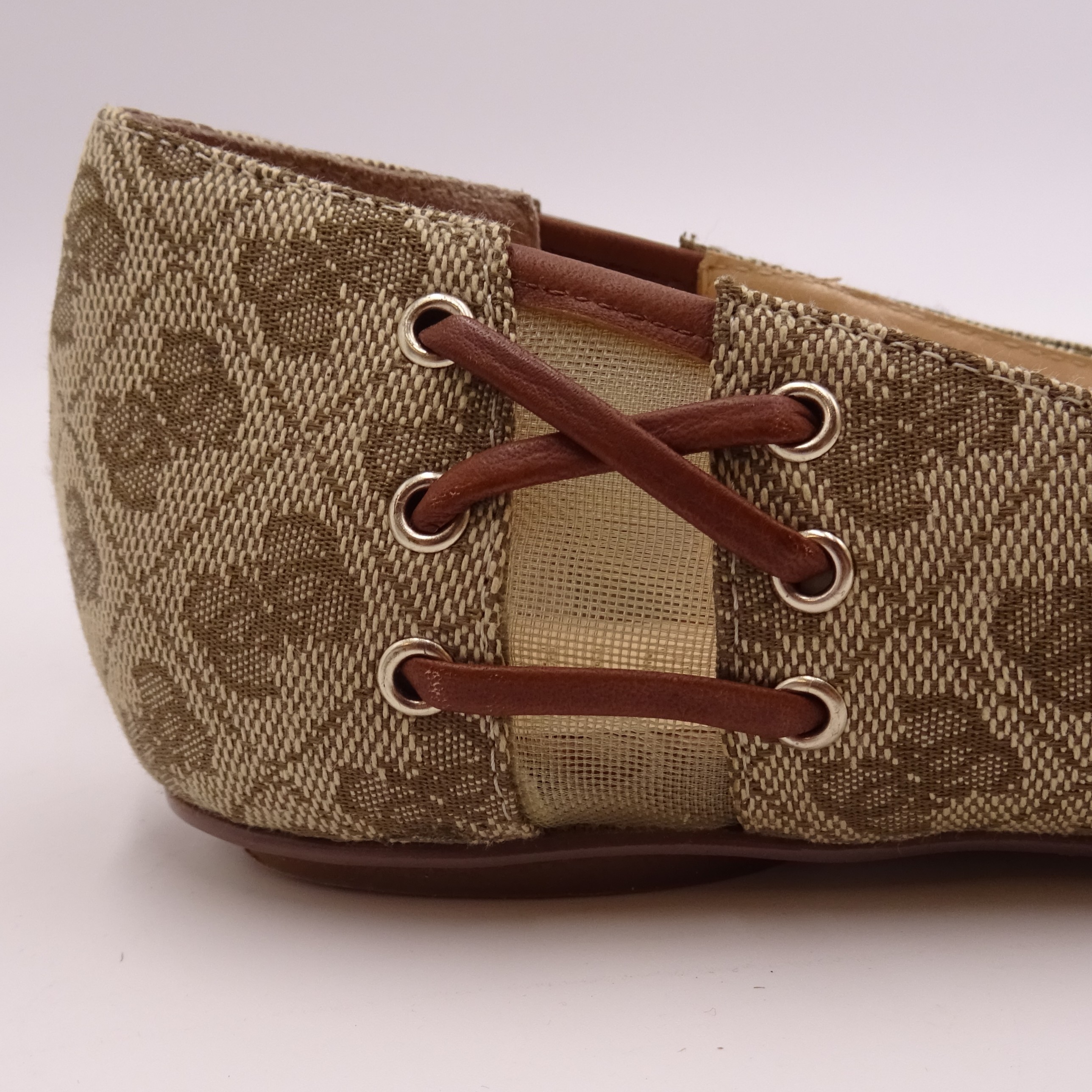 Voir photo 6 de GUESS Sandales ouvertes taille 38 GUESS Sandales ouvertes taille 38 Bon état reconditionné photo 6